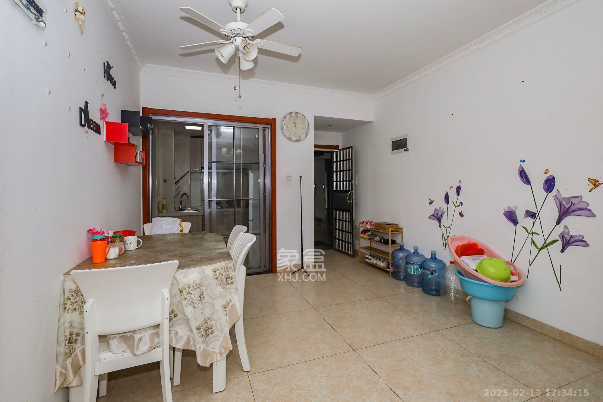 钰龙天下二期(钰龙佳园)  2室2厅1卫    2300.0元/月 钰龙天下二期(钰龙佳园)  2室2厅1卫    2300.0元/月室内图