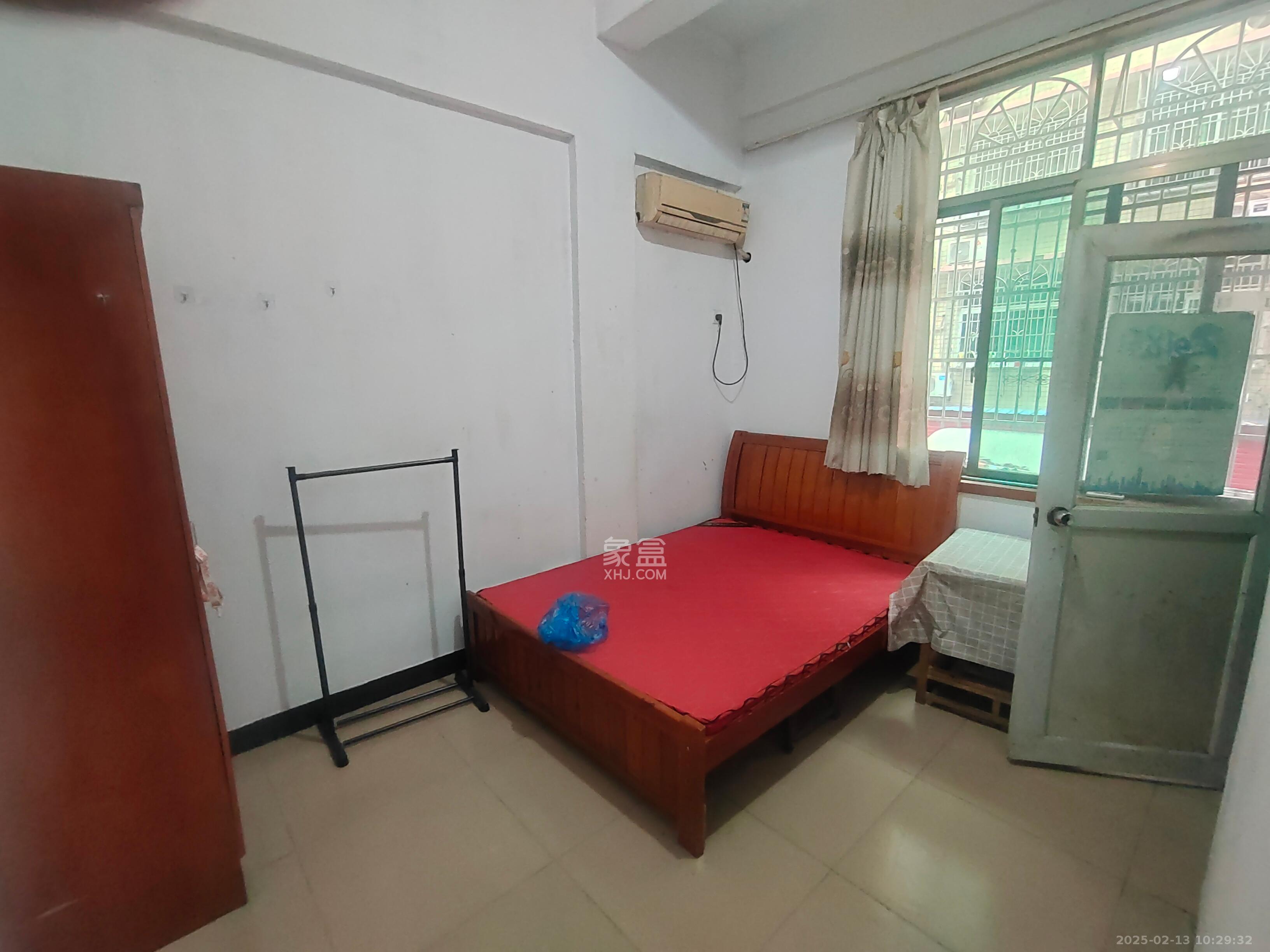 泉塘小区 1室0厅1卫 2000.0元/月 泉塘小区 1室0厅1卫 2000.0元/月室内图