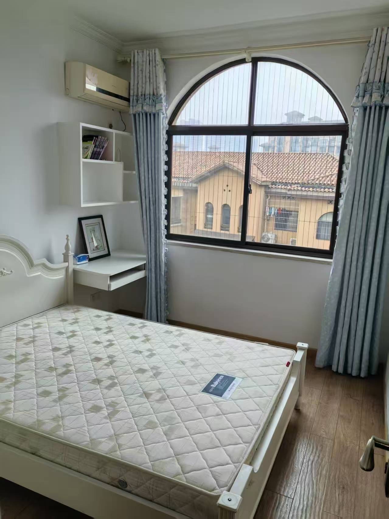 伴山公馆  4室2厅2卫    1500.0元/月 伴山公馆  4室2厅2卫    1500.0元/月室内图