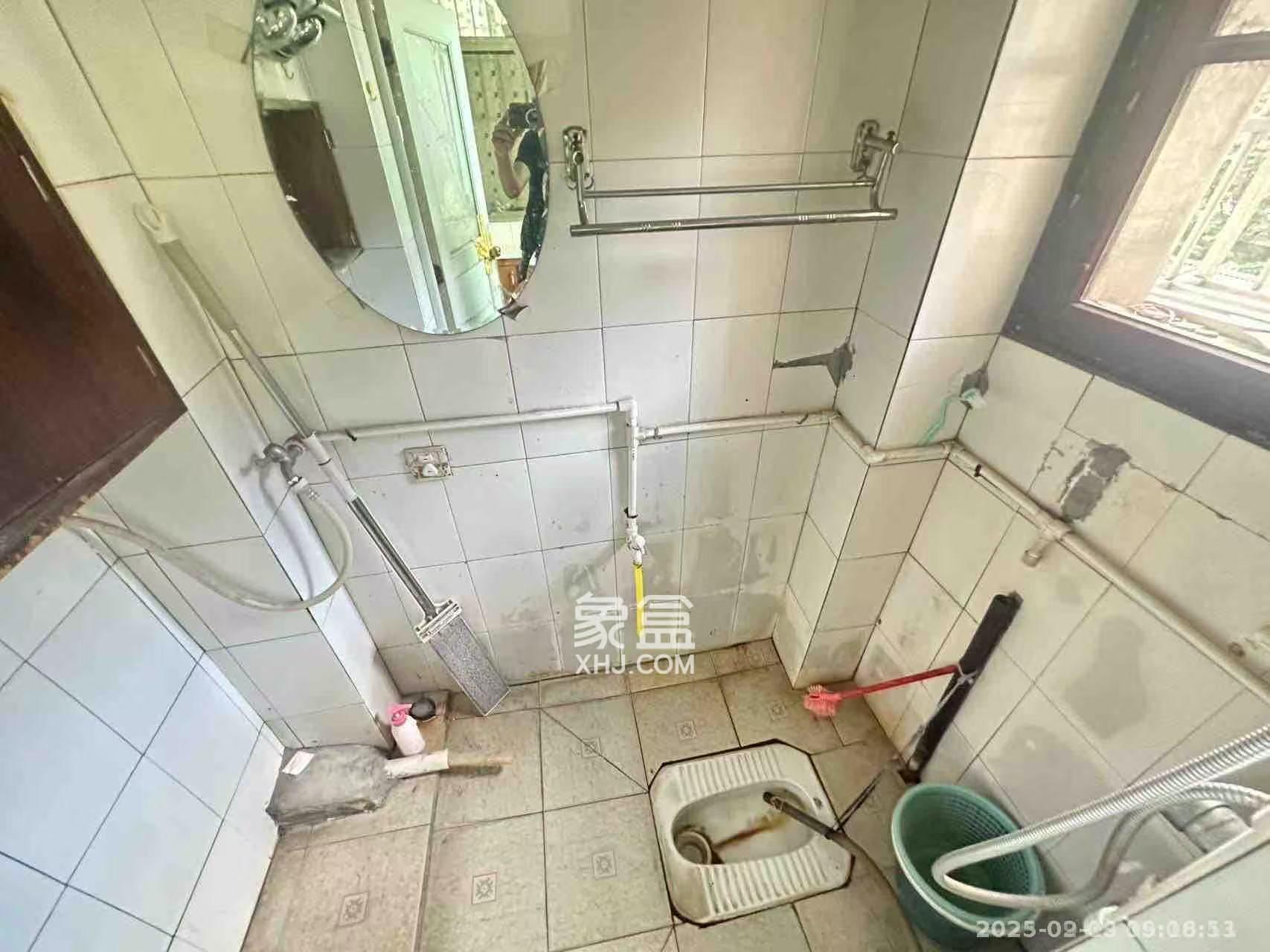 中建五局宿舍（建设中路）  2室1厅1卫   700.00元/月室内图