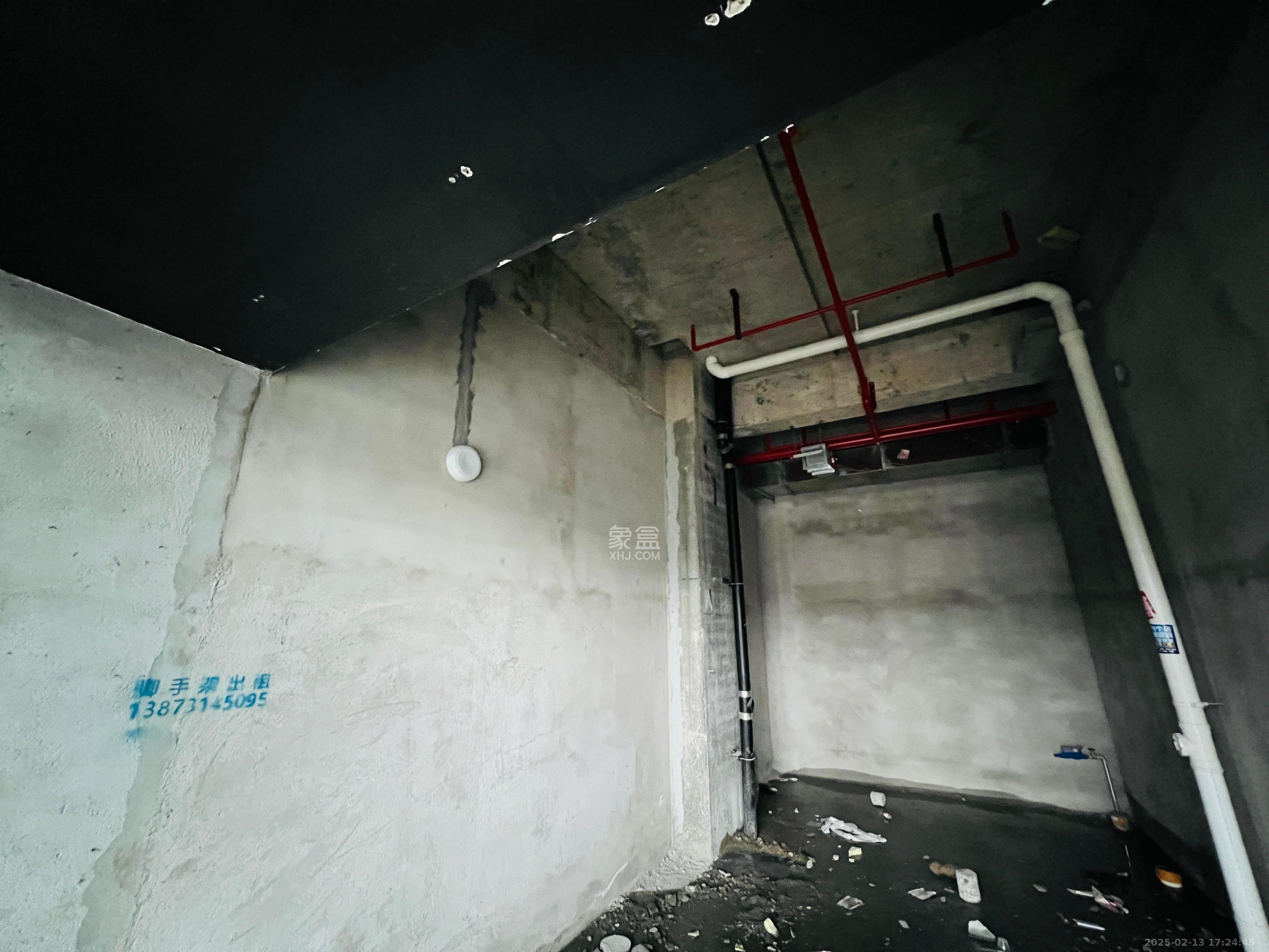 绿地V岛   30.0㎡      3800.0元/月室内图