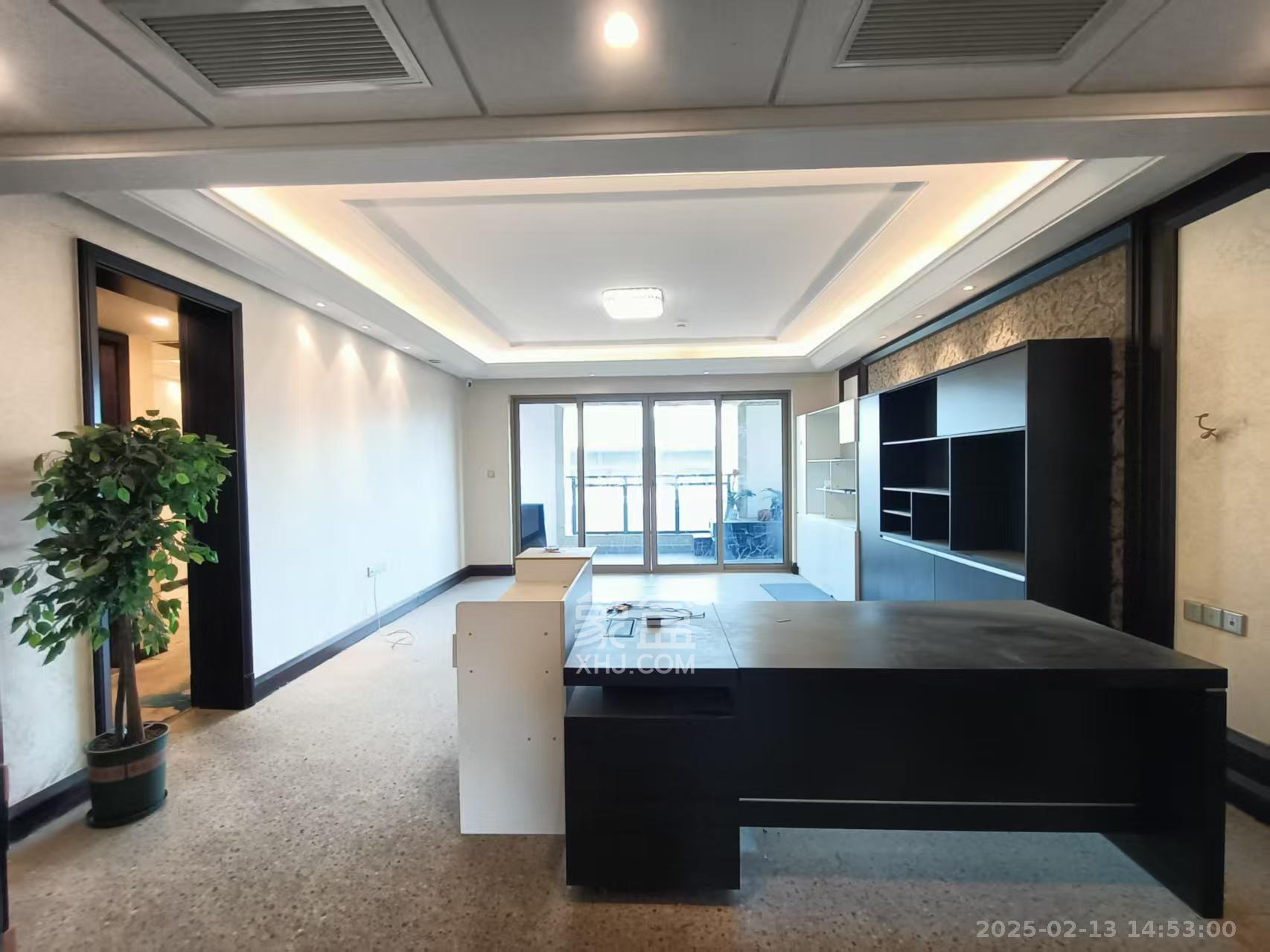 梅溪湖金茂府(金茂广场)(金茂览秀城) 4室2厅3卫 8000.0元/月 梅溪湖金茂府(金茂广场)(金茂览秀城) 4室2厅3卫 8000.0元/月室内图