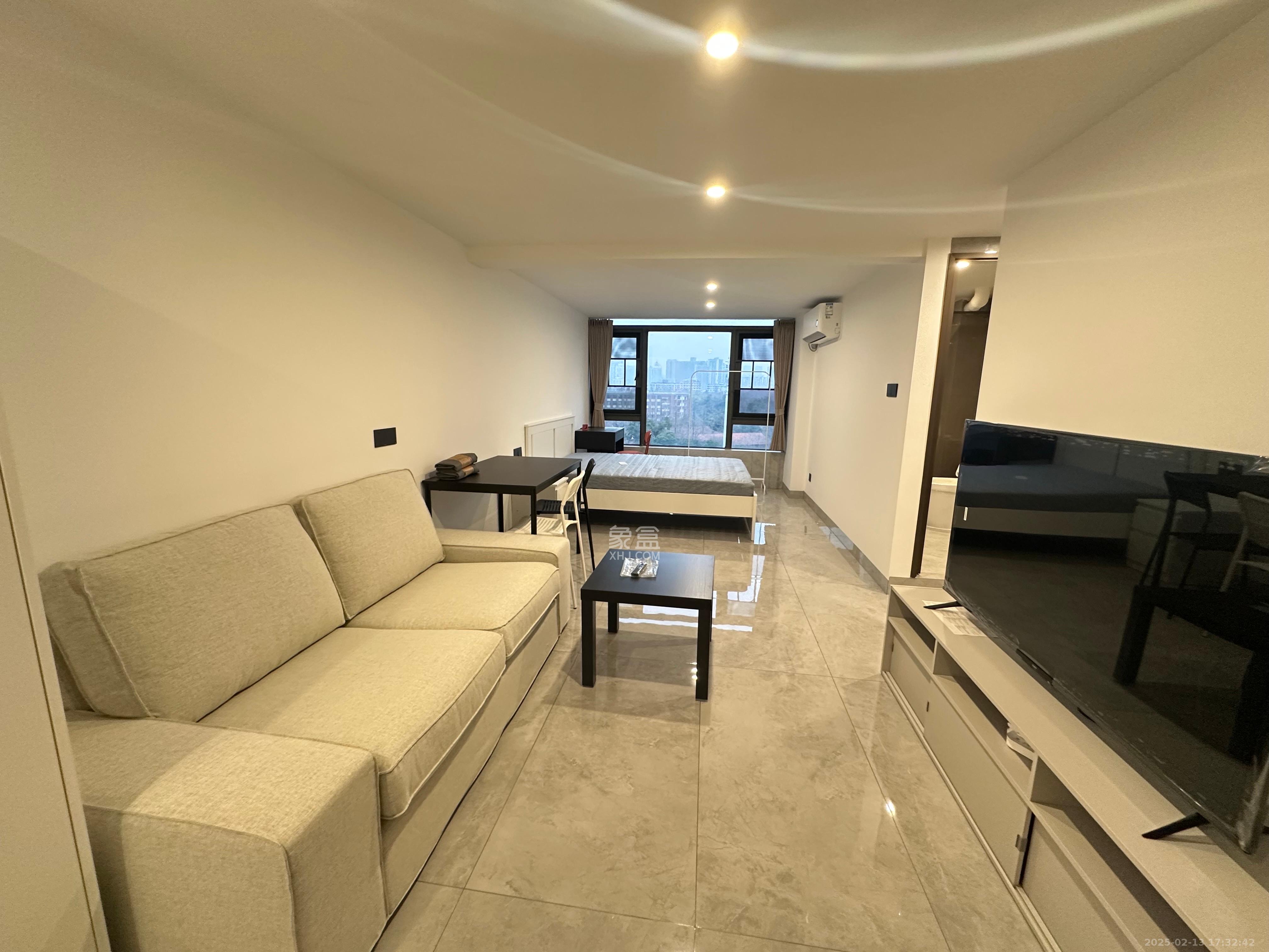 时代MOMA云PARK  1室1厅1卫    2000.0元/月 时代MOMA云PARK  1室1厅1卫    2000.0元/月室内图