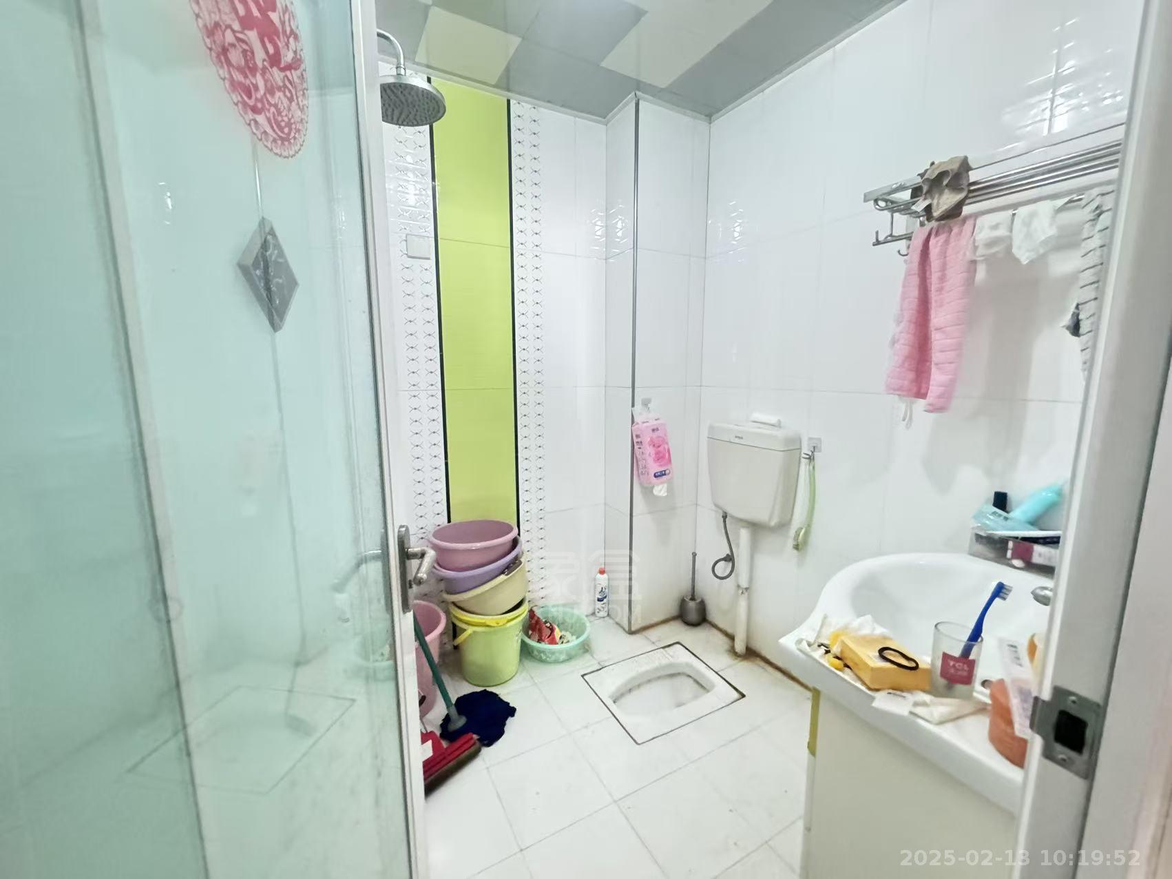 时尚新天地(平和堂) 3室2厅2卫 2500.0元/月 时尚新天地(平和堂) 3室2厅2卫 2500.0元/月室内图