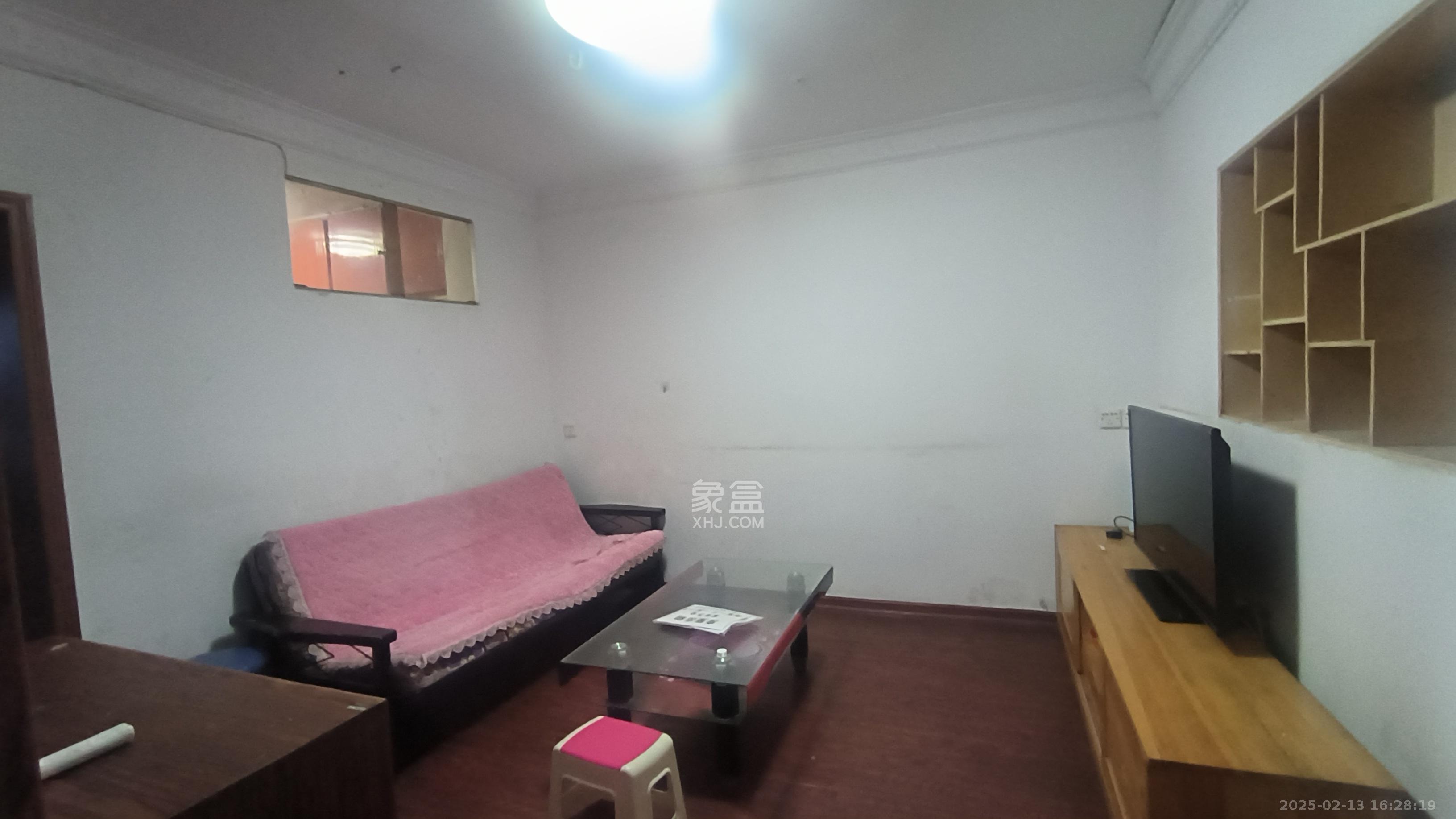 红旗区二片 2室1厅1卫 1500.0元/月 红旗区二片 2室1厅1卫 1500.0元/月室内图