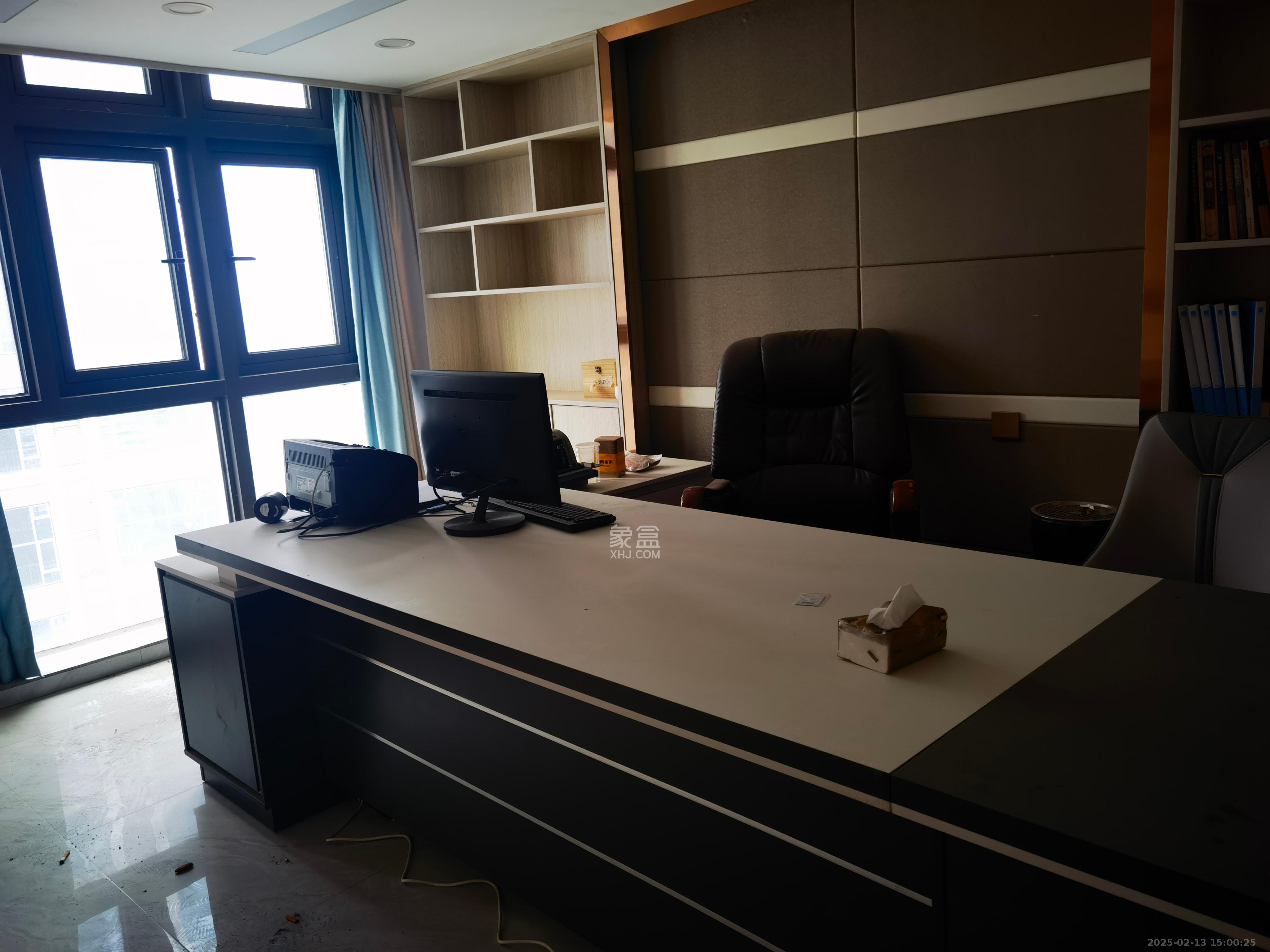 长燃润和天地(长润小区印湘江) 1室1厅1卫 5000.0元/月 长燃润和天地(长润小区印湘江) 1室1厅1卫 5000.0元/月室内图