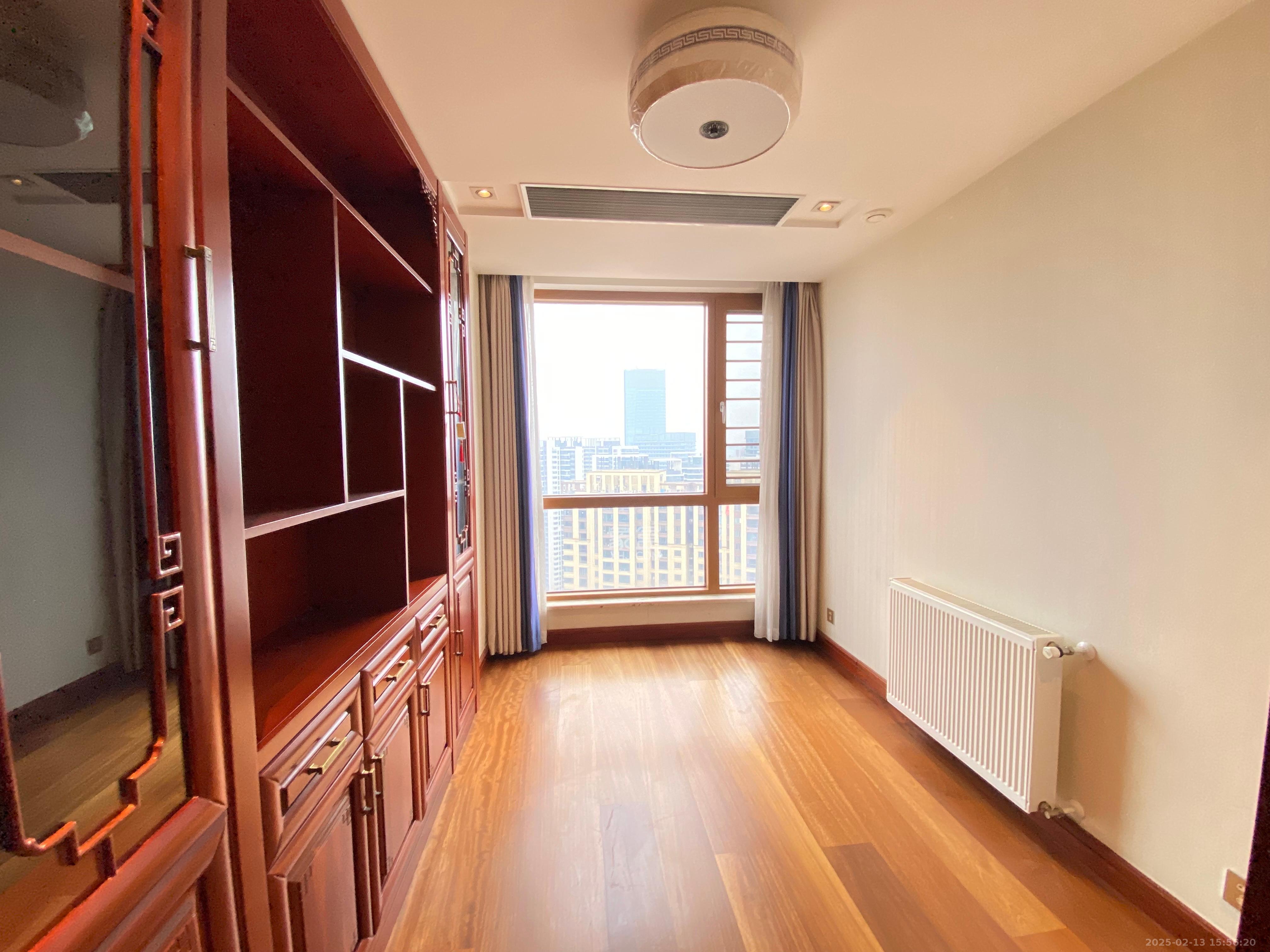 保利西海岸A区  5室2厅2卫   15000.00元/月室内图