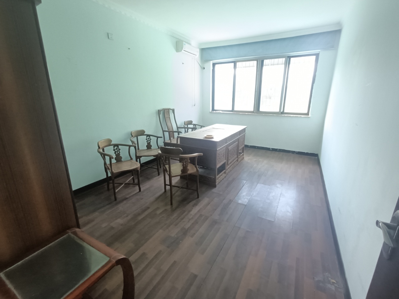 嘉安园别墅  13室2厅5卫    10000.0元/月 嘉安园别墅  13室2厅5卫    10000.0元/月室内图