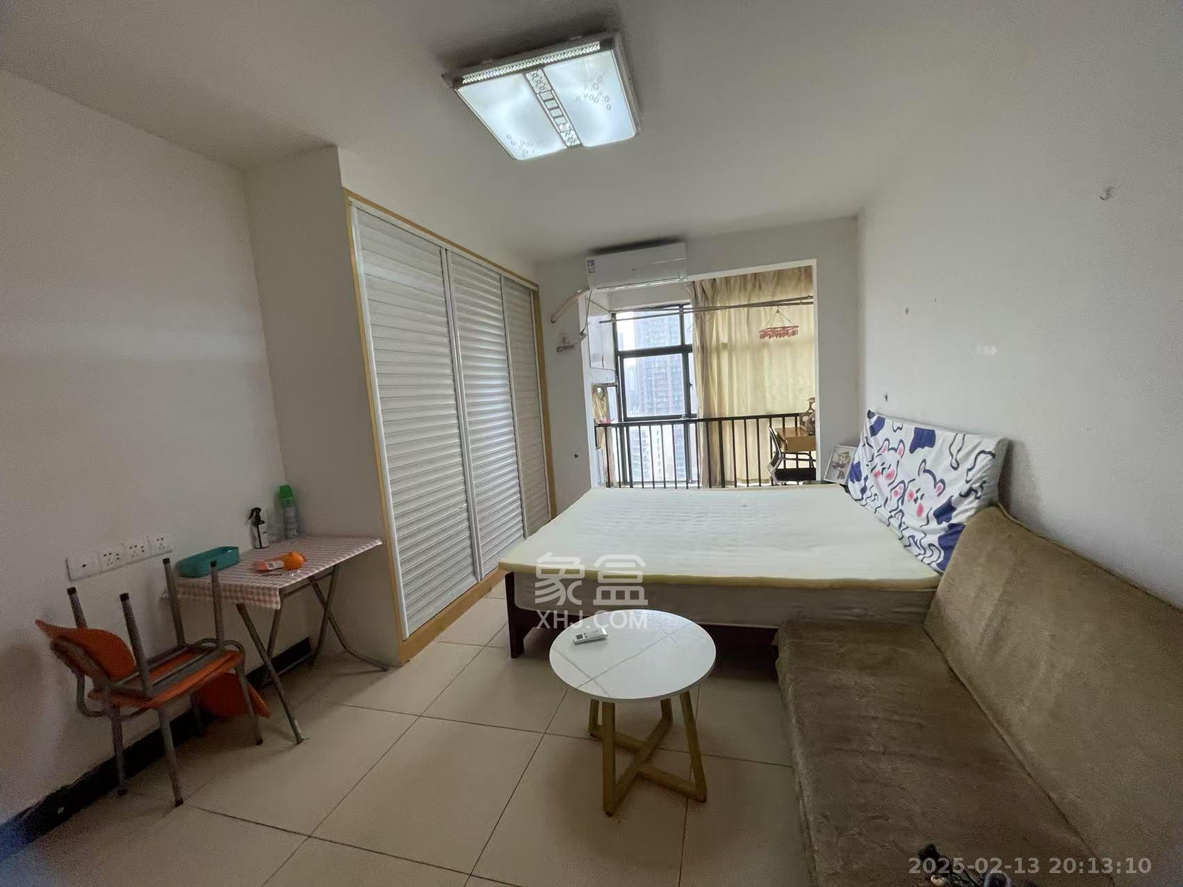 融橙上品 1室1厅1卫 1300.0元/月 融橙上品 1室1厅1卫 1300.0元/月室内图