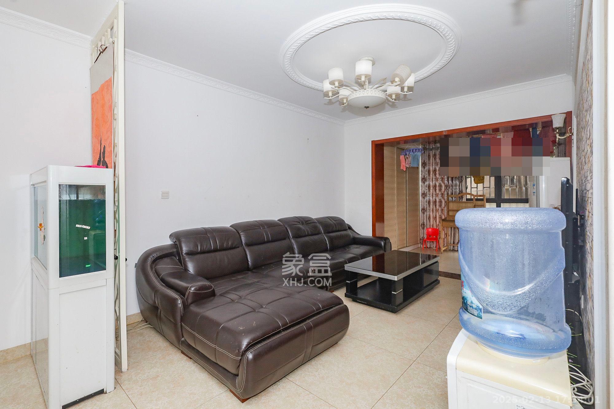 钰龙天下二期(钰龙佳园)  2室2厅1卫    2300.0元/月 钰龙天下二期(钰龙佳园)  2室2厅1卫    2300.0元/月室内图