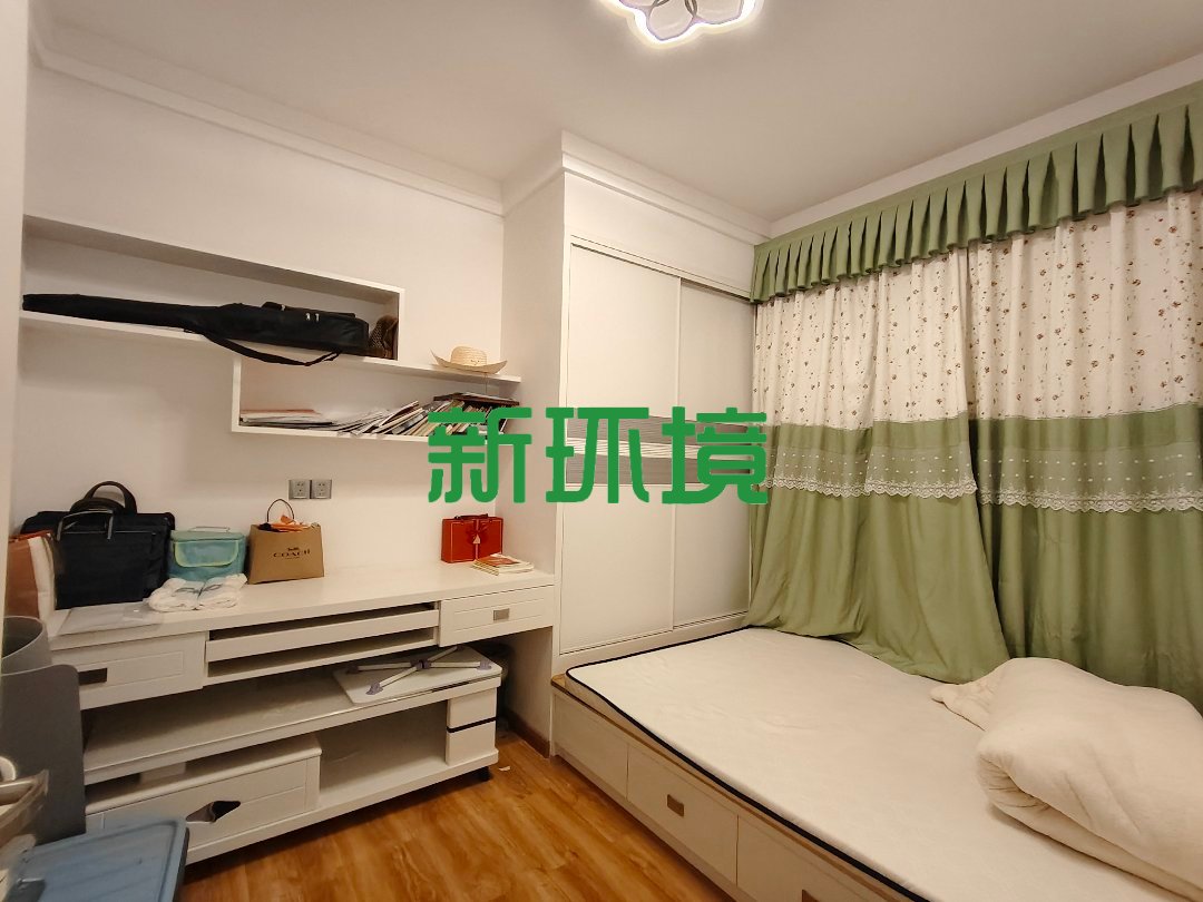 逸臣桃源 2室2厅1卫 50.0万 逸臣桃源 2室2厅1卫 50.0万客厅