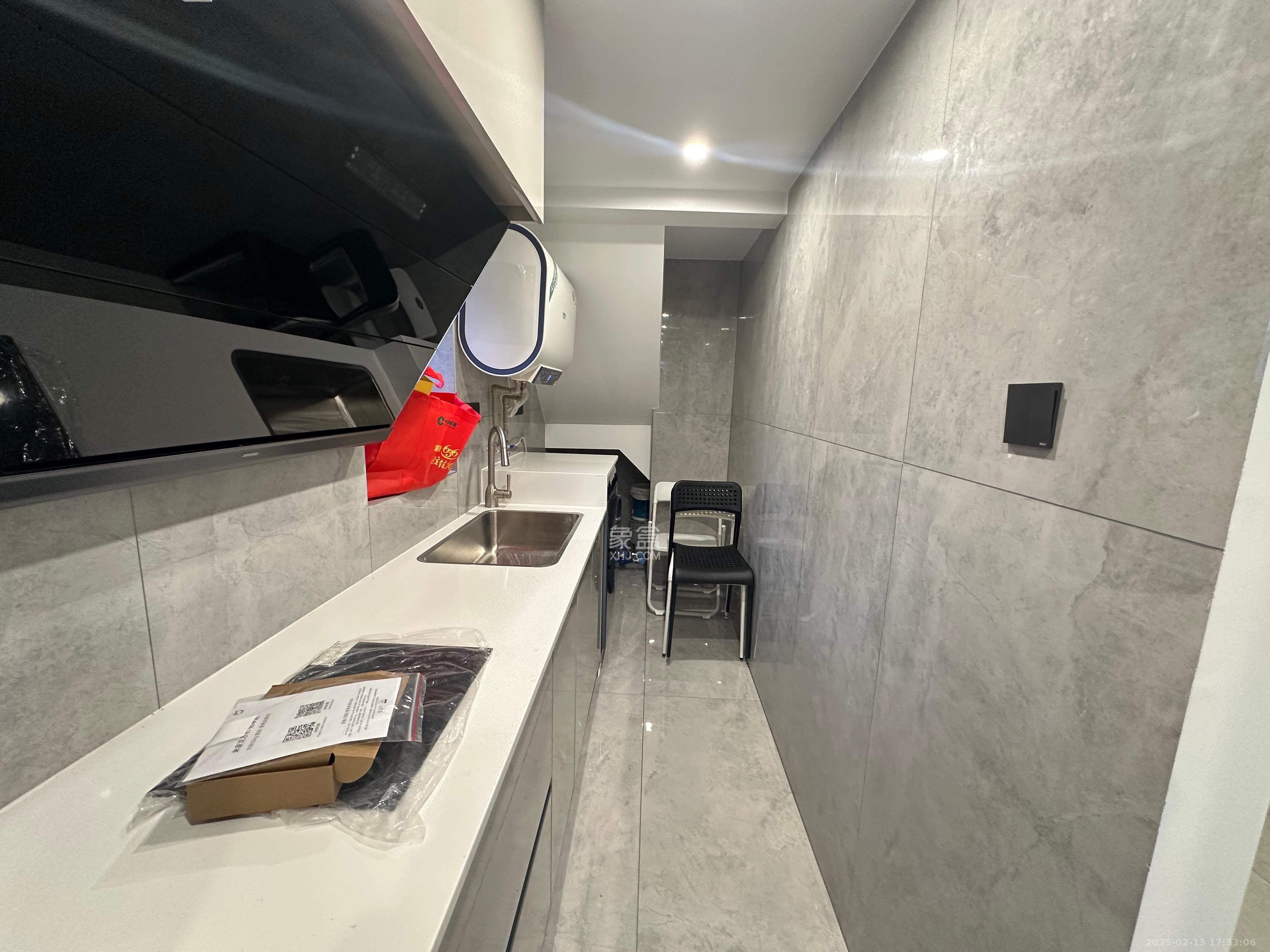 时代MOMA云PARK  1室1厅1卫    2000.0元/月 时代MOMA云PARK  1室1厅1卫    2000.0元/月室内图