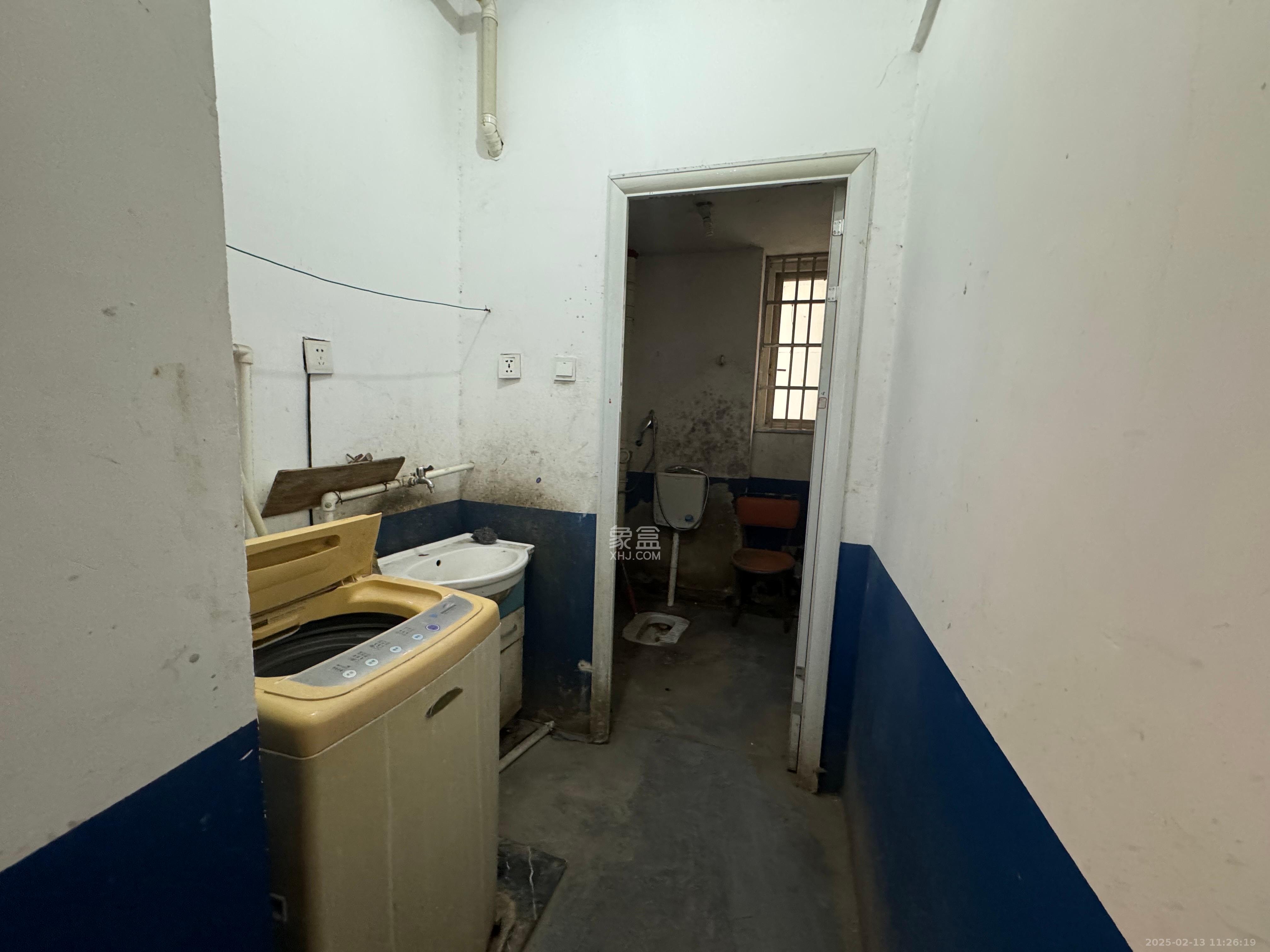 景上鑫苑 4室2厅2卫 1800.0元/月 景上鑫苑 4室2厅2卫 1800.0元/月室内图