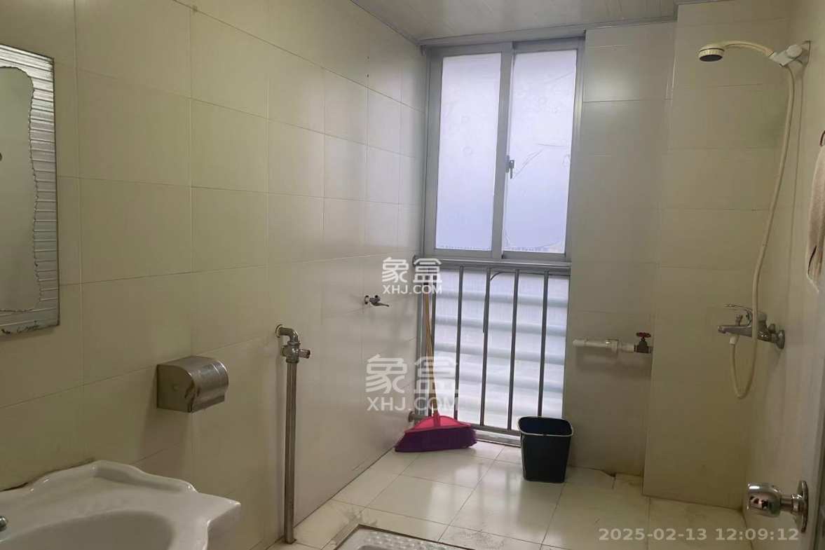 华菱新城地标 2室1厅1卫 2350.0元/月 华菱新城地标 2室1厅1卫 2350.0元/月室内图