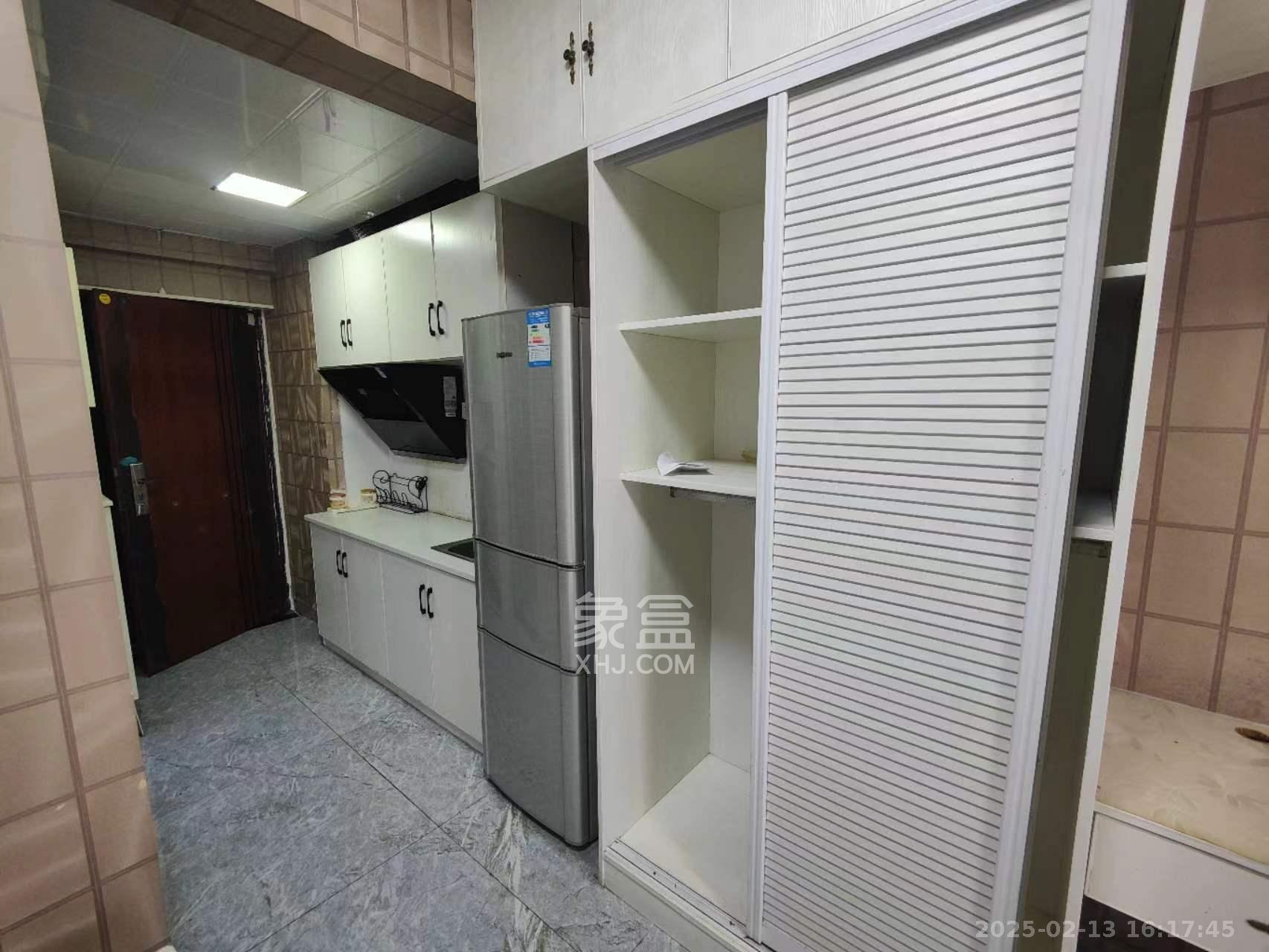达美D6区  1室1厅1卫   1400.00元/月室内图