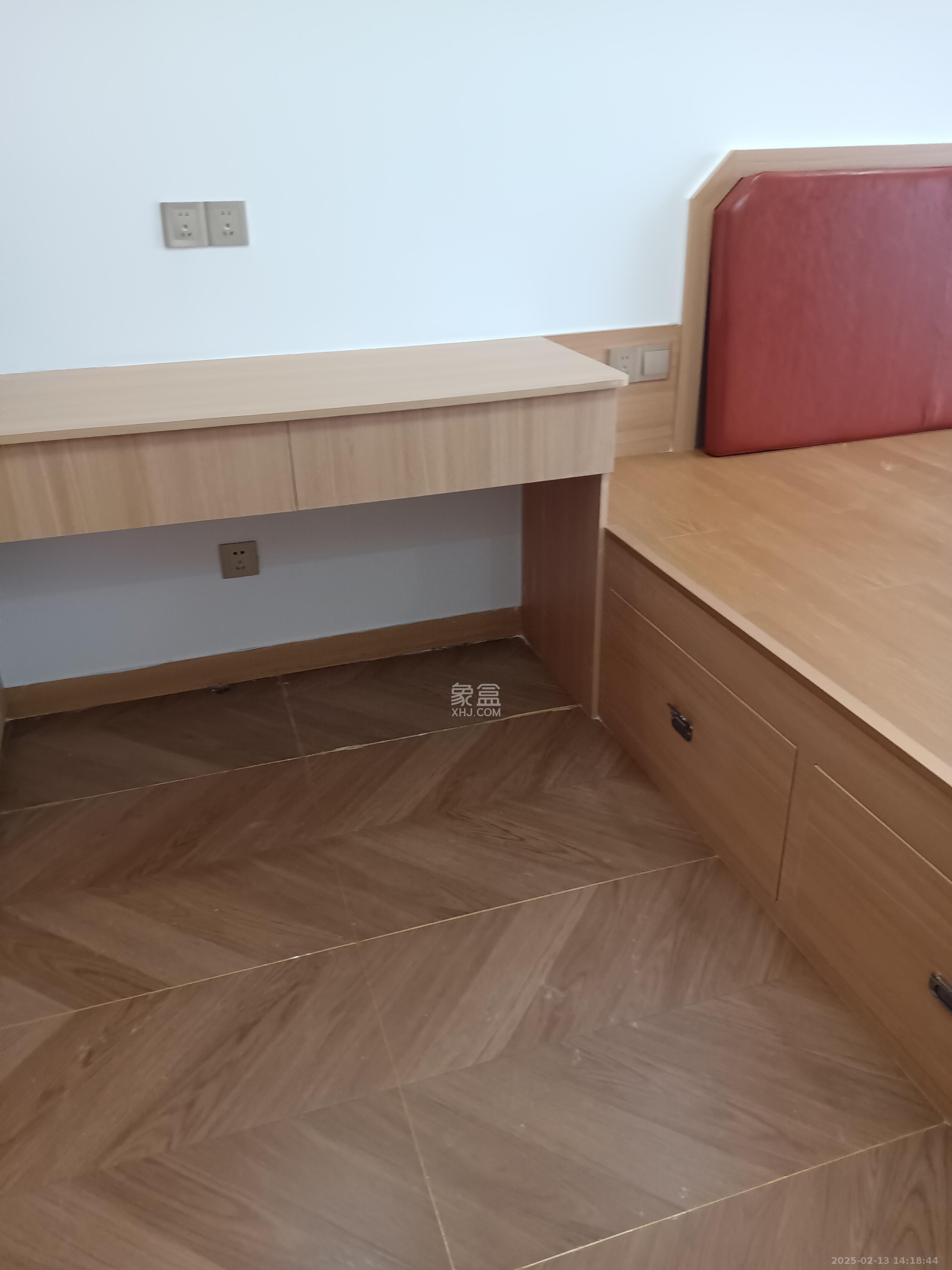 中海珑悦府 1室1厅1卫 1400.0元/月 中海珑悦府 1室1厅1卫 1400.0元/月室内图