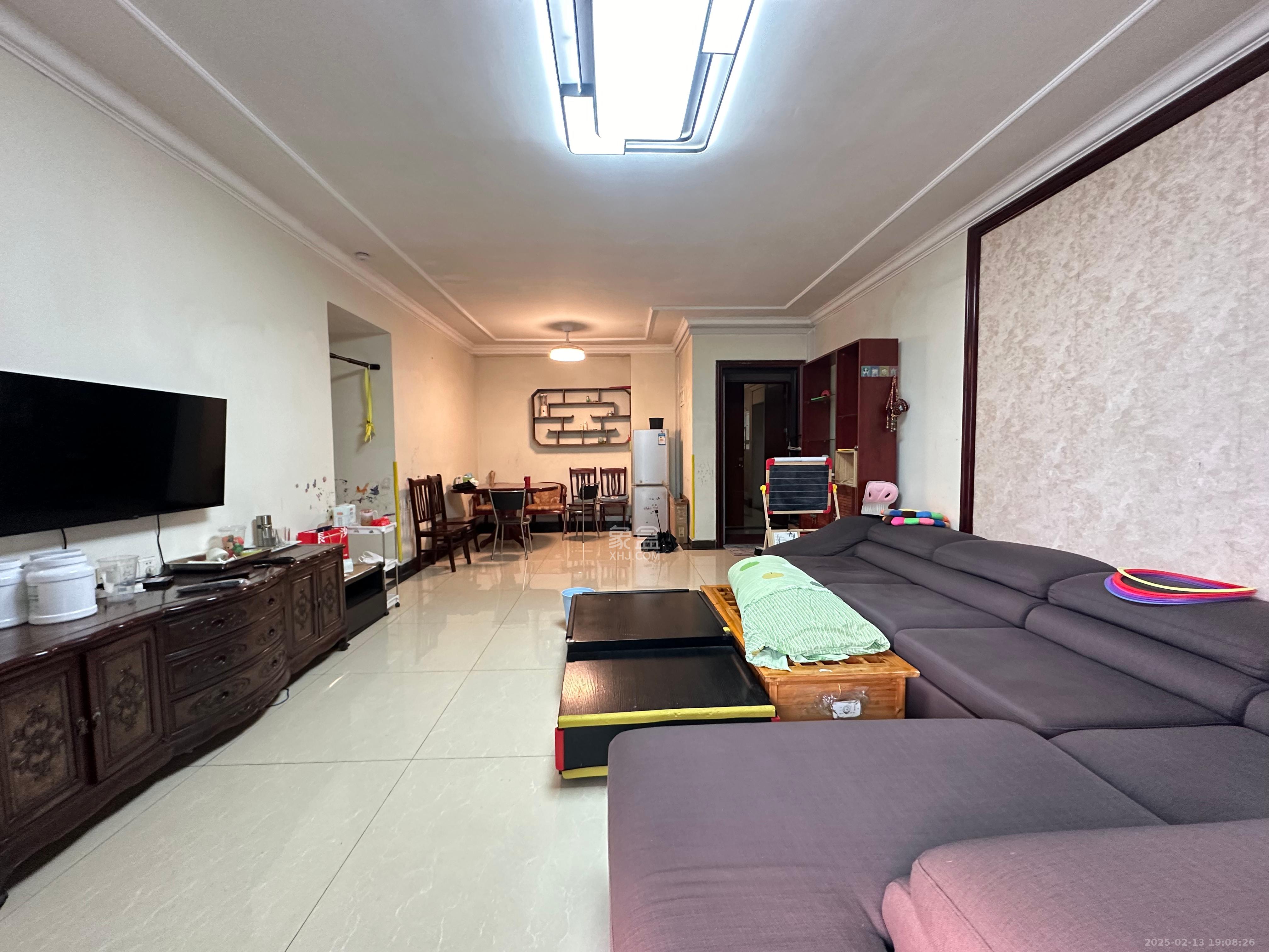 恒大名都 4室2厅2卫 2200.0元/月 恒大名都 4室2厅2卫 2200.0元/月室内图