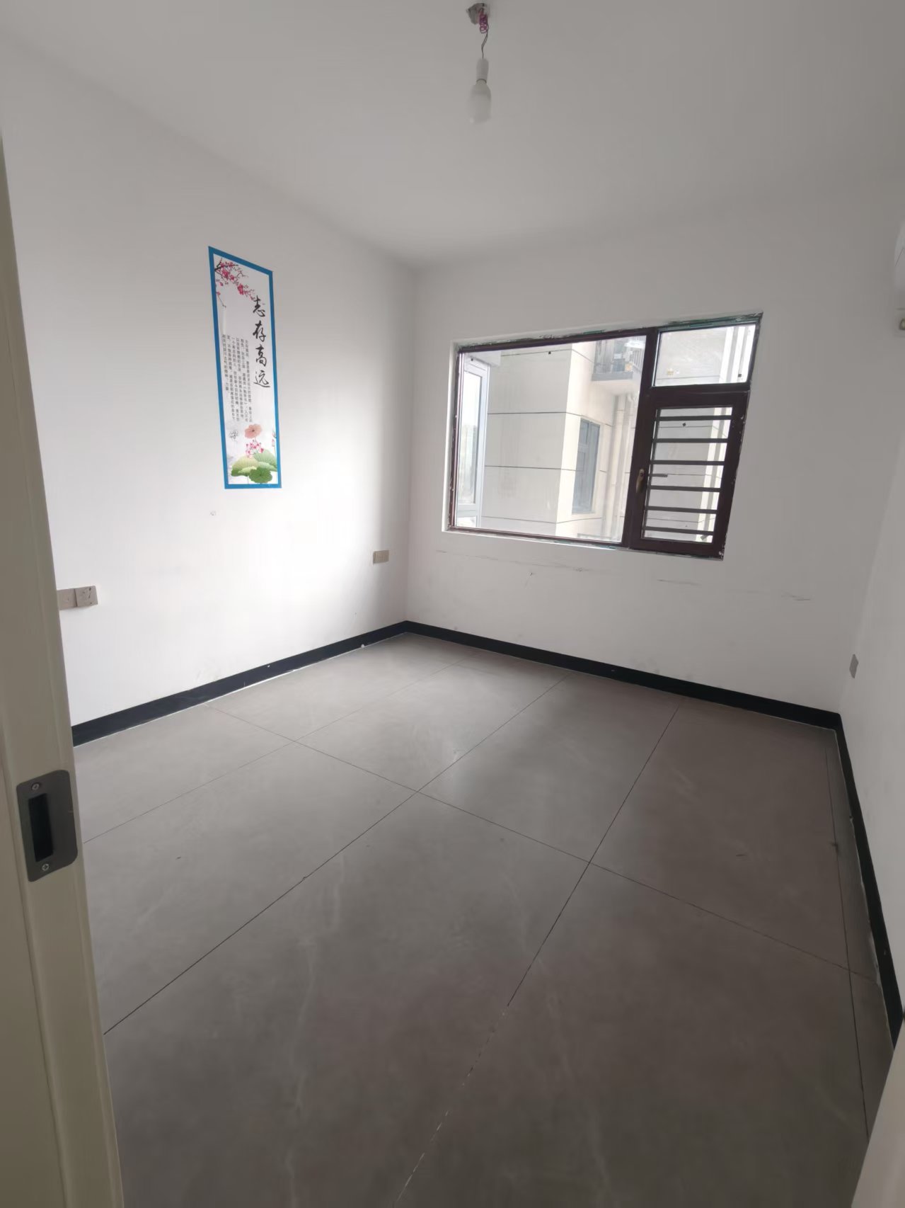 青春里  1室0厅0卫    2200.0元/月室内图