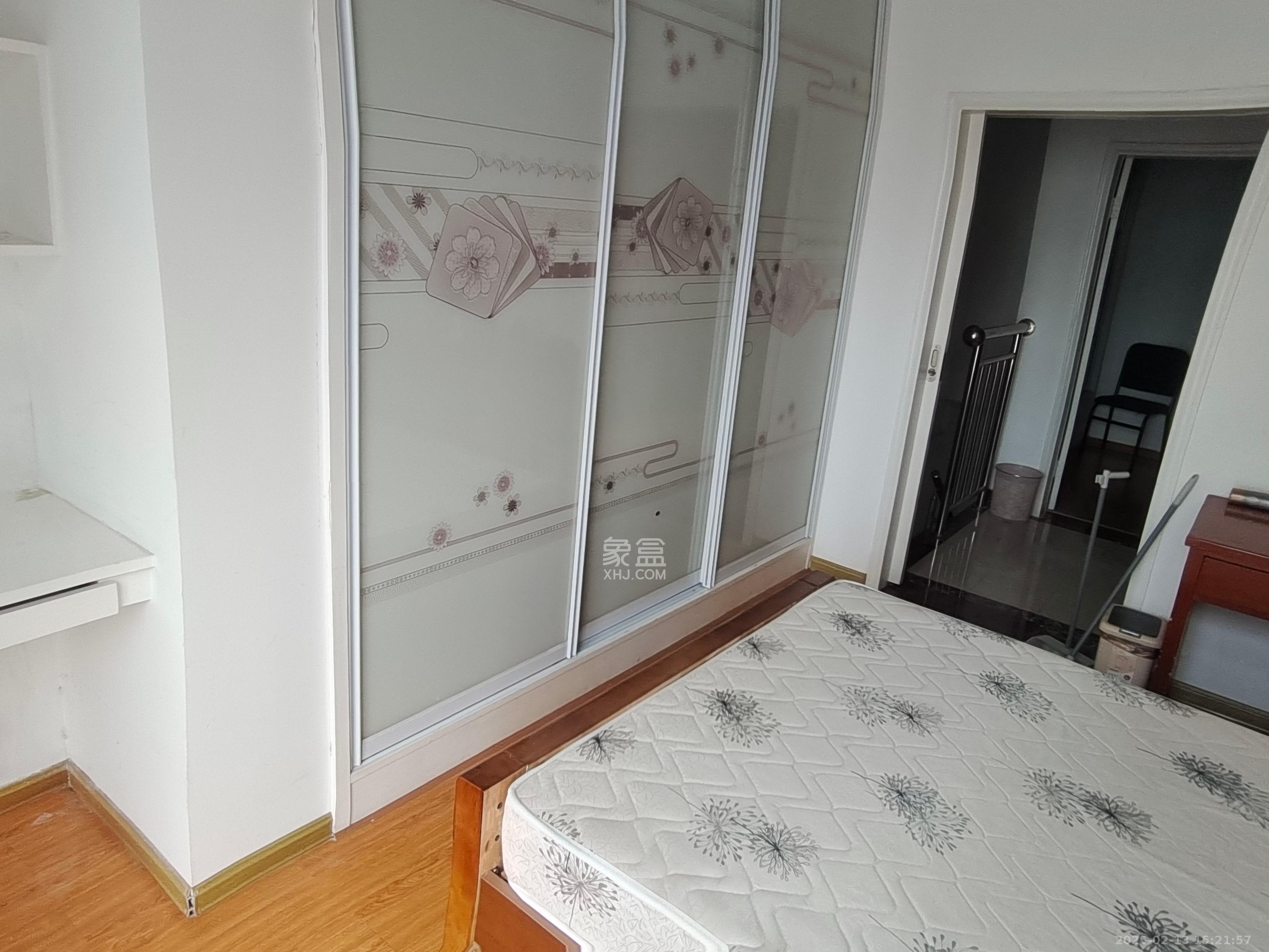 勤诚达新界  2室1厅1卫   1250.00元/月室内图