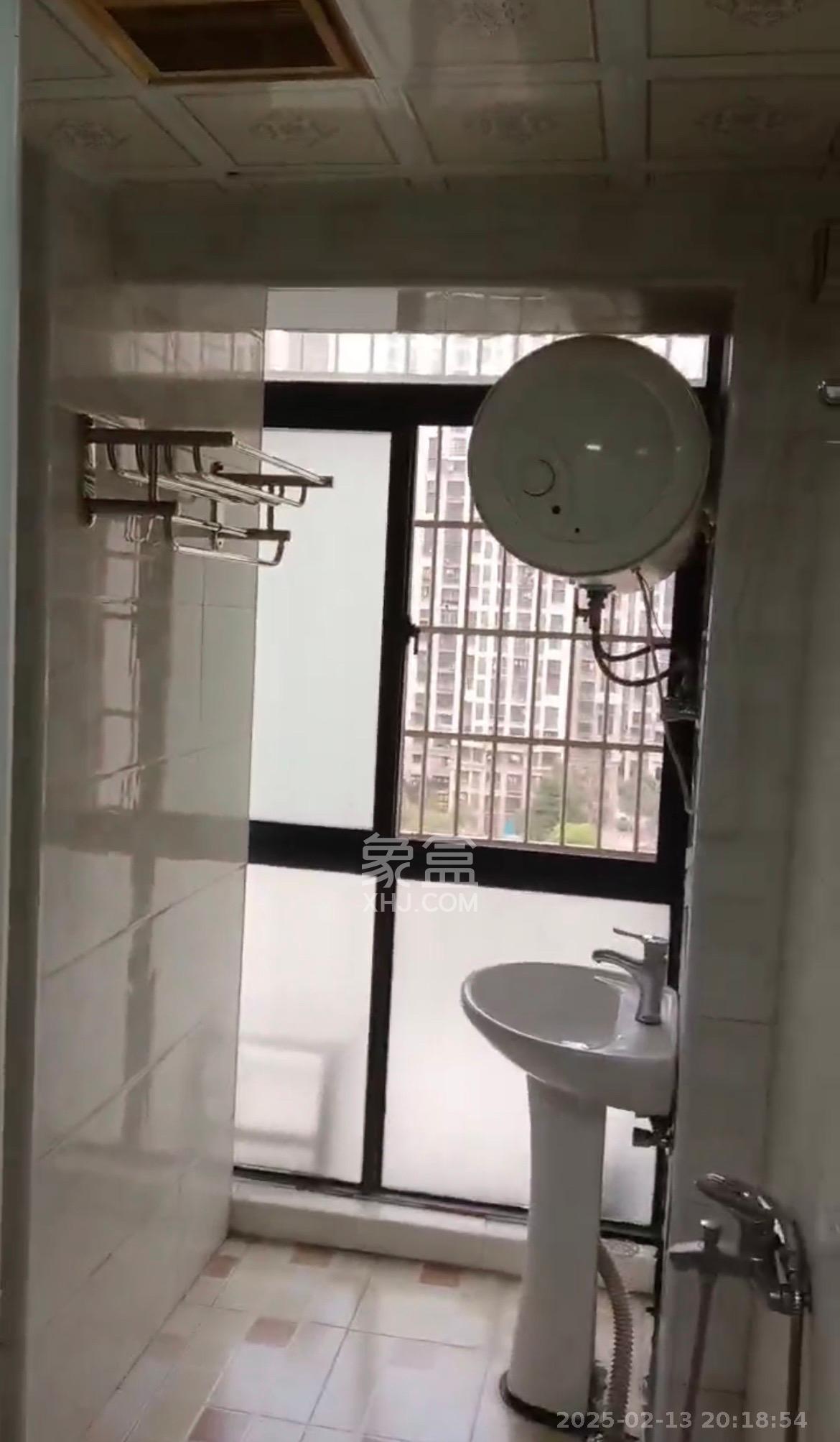 嘉顺苑 1室0厅1卫 1300.0元/月 嘉顺苑 1室0厅1卫 1300.0元/月室内图