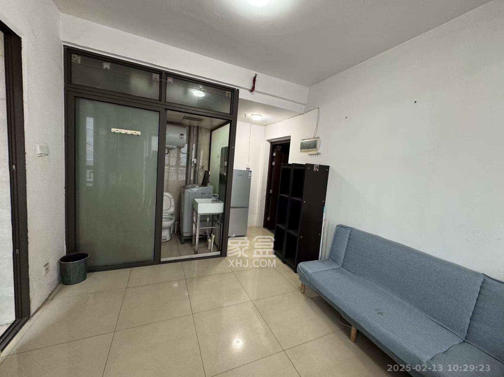 才子佳苑一期/二期 1室1厅1卫 1300.0元/月 才子佳苑一期/二期 1室1厅1卫 1300.0元/月室内图