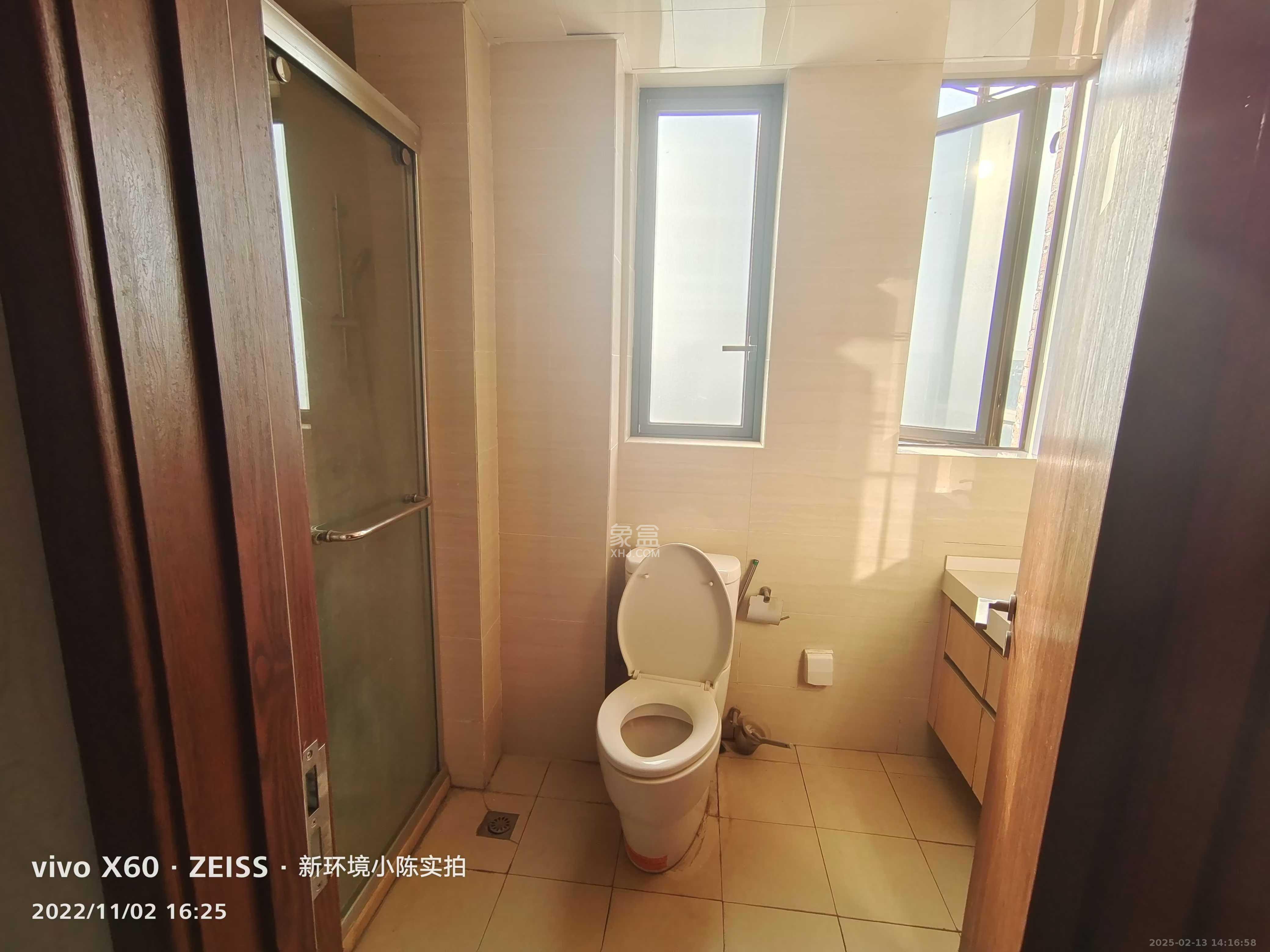绿地公馆（绿地名邸）  3室2厅1卫   2200.00元/月室内图