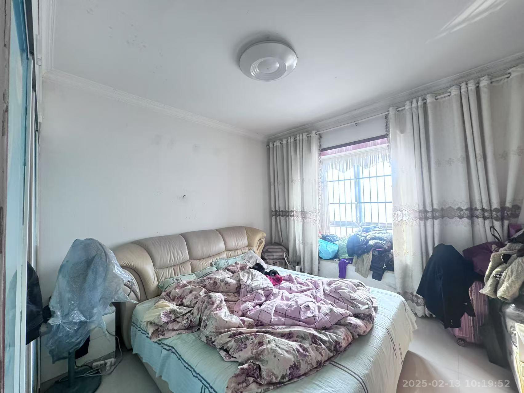 时尚新天地(平和堂) 3室2厅2卫 2500.0元/月 时尚新天地(平和堂) 3室2厅2卫 2500.0元/月室内图