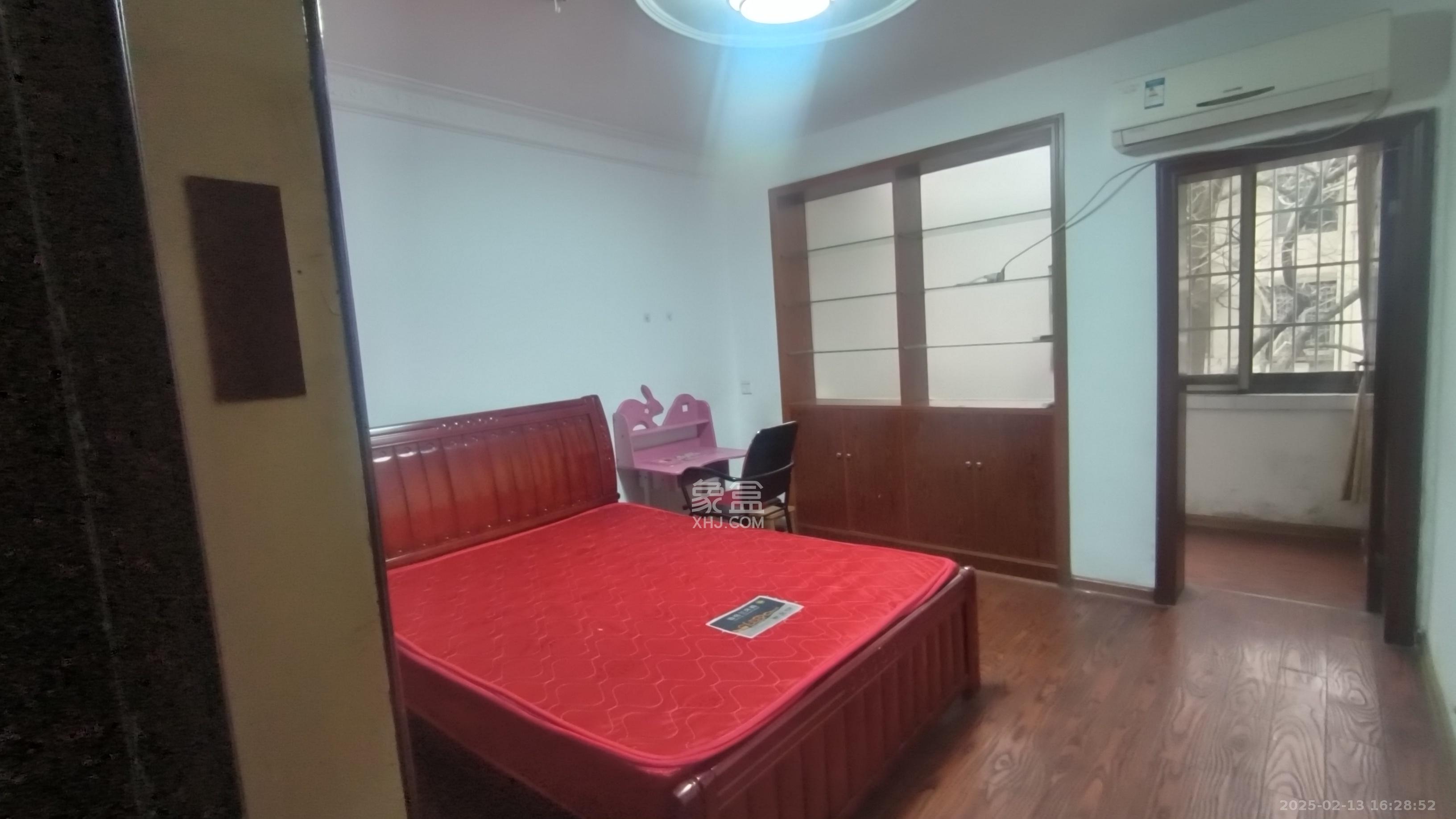 红旗区二片 2室1厅1卫 1500.0元/月 红旗区二片 2室1厅1卫 1500.0元/月室内图