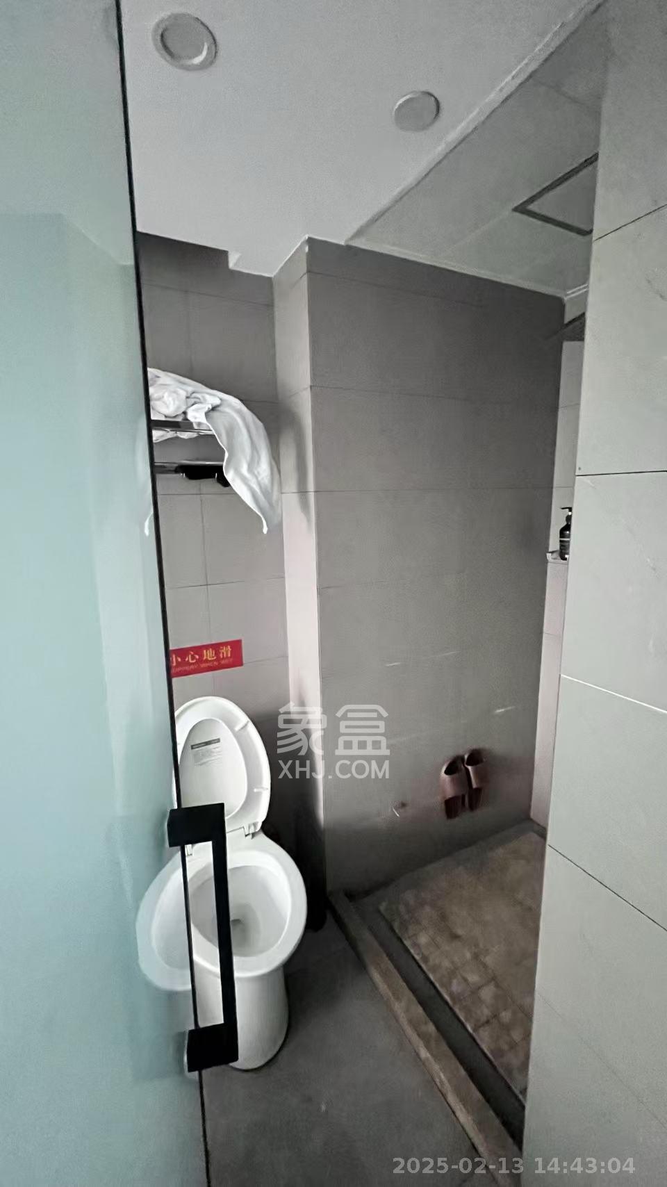 好莱城(弘德西街) 1室1厅1卫 1100.0元/月 好莱城(弘德西街) 1室1厅1卫 1100.0元/月户型图