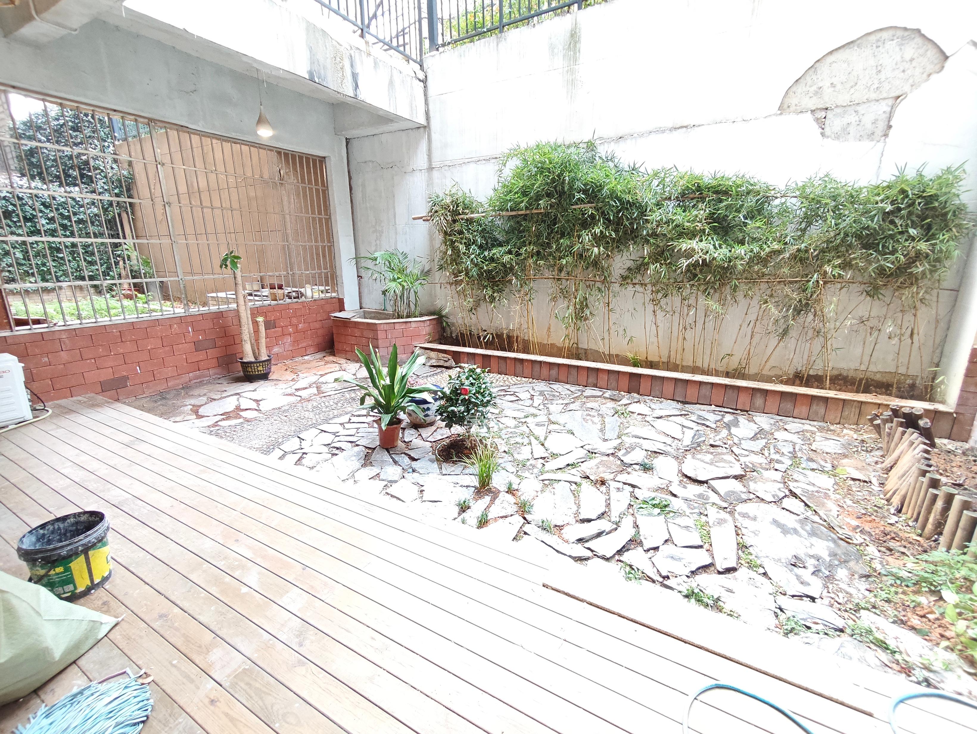 澳海澜庭  4室2厅2卫    3200.0元/月 澳海澜庭  4室2厅2卫    3200.0元/月室内图