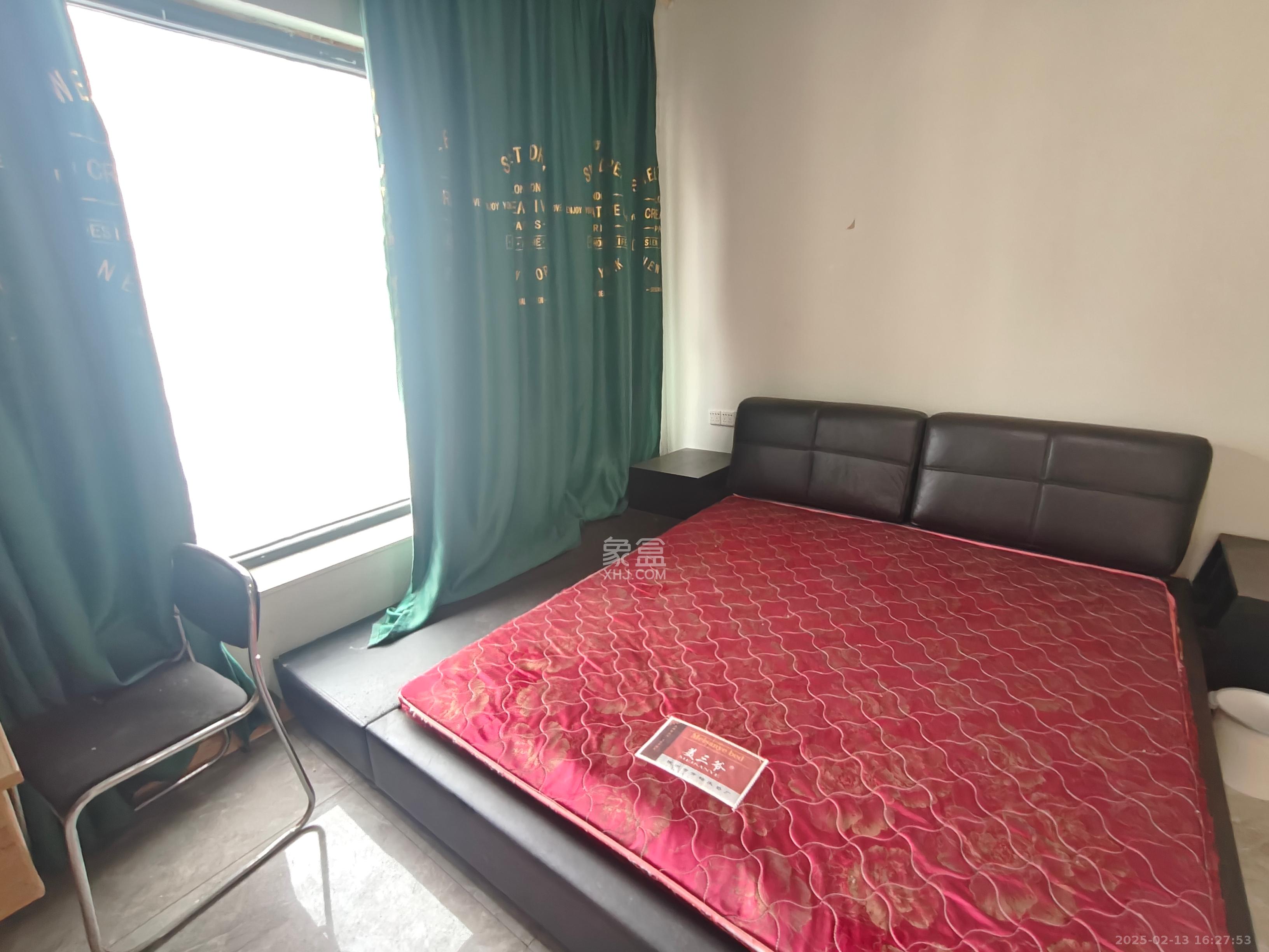 盛景谷山里 1室0厅0卫 1300.0元/月 盛景谷山里 1室0厅0卫 1300.0元/月室内图