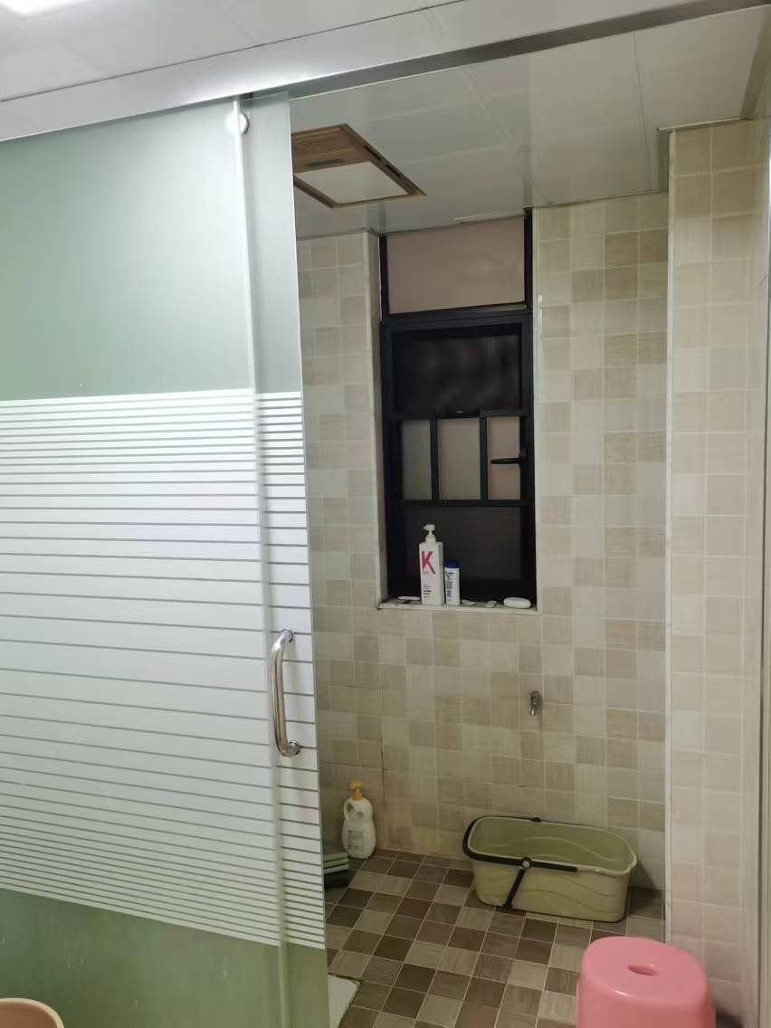 珠江帝景山庄  3室2厅1卫   2000.00元/月室内图