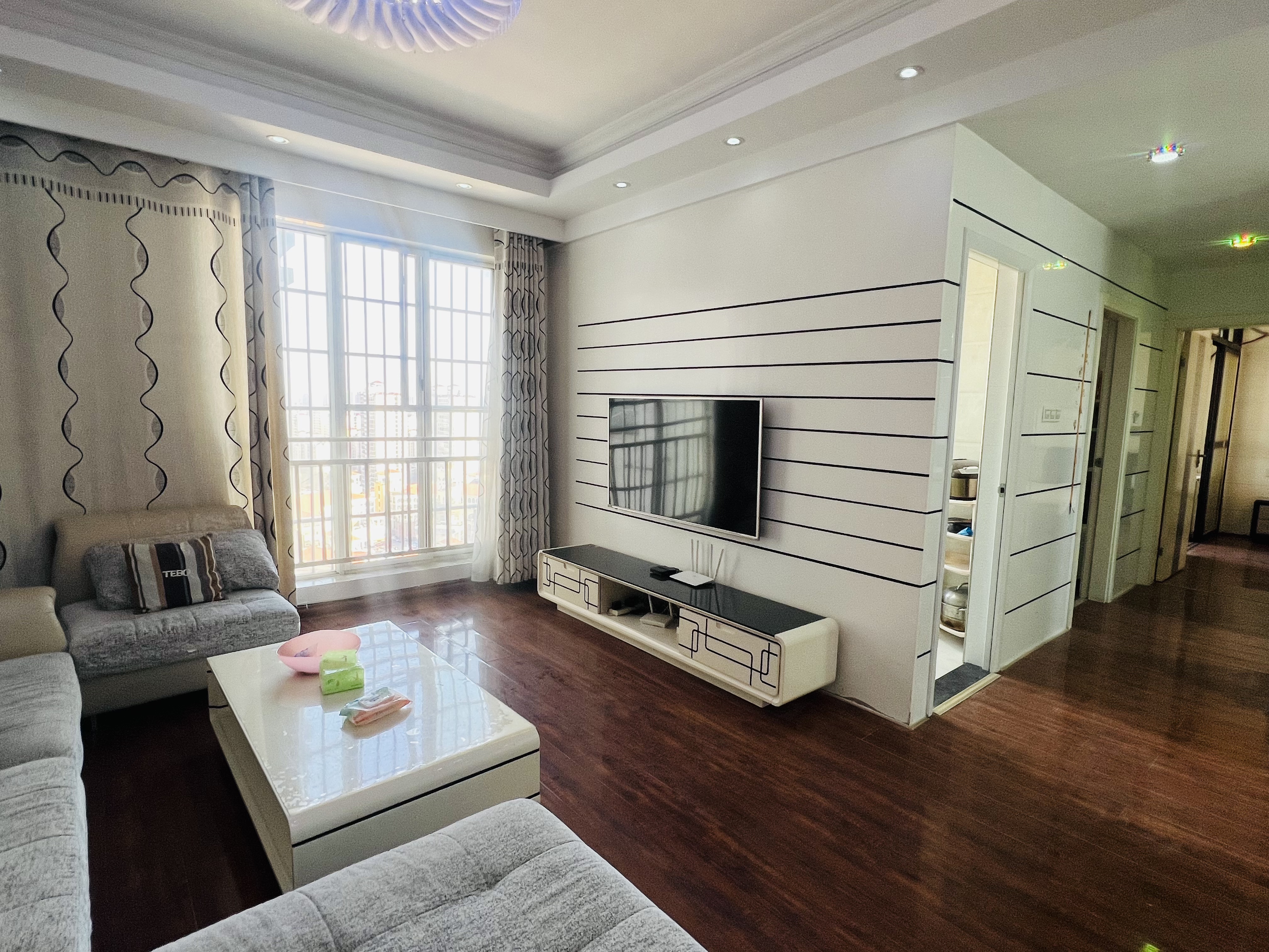 鸿泰国际 2室2厅1卫 49.8万 鸿泰国际 2室2厅1卫 49.8万室内图