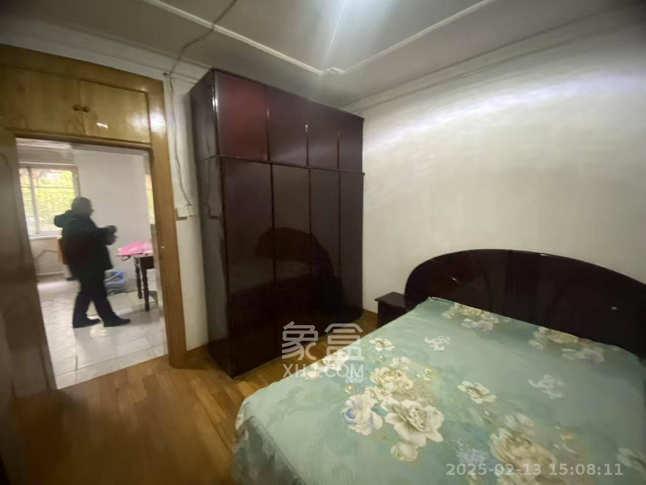 汽制宿舍 2室1厅1卫 1500.0元/月 汽制宿舍 2室1厅1卫 1500.0元/月室内图