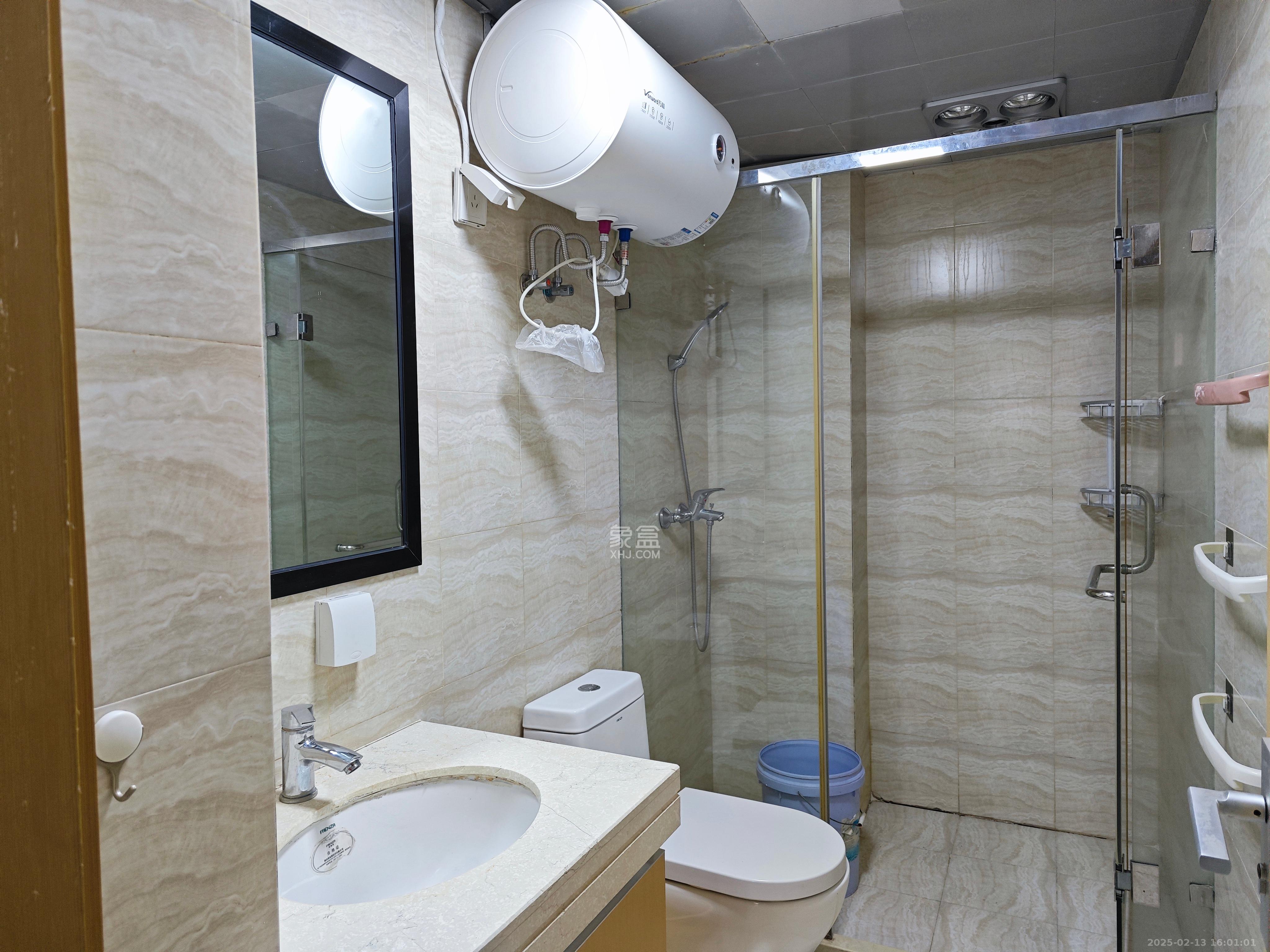 北辰三角洲E3区 1室1厅1卫 2100.0元/月 北辰三角洲E3区 1室1厅1卫 2100.0元/月室内图