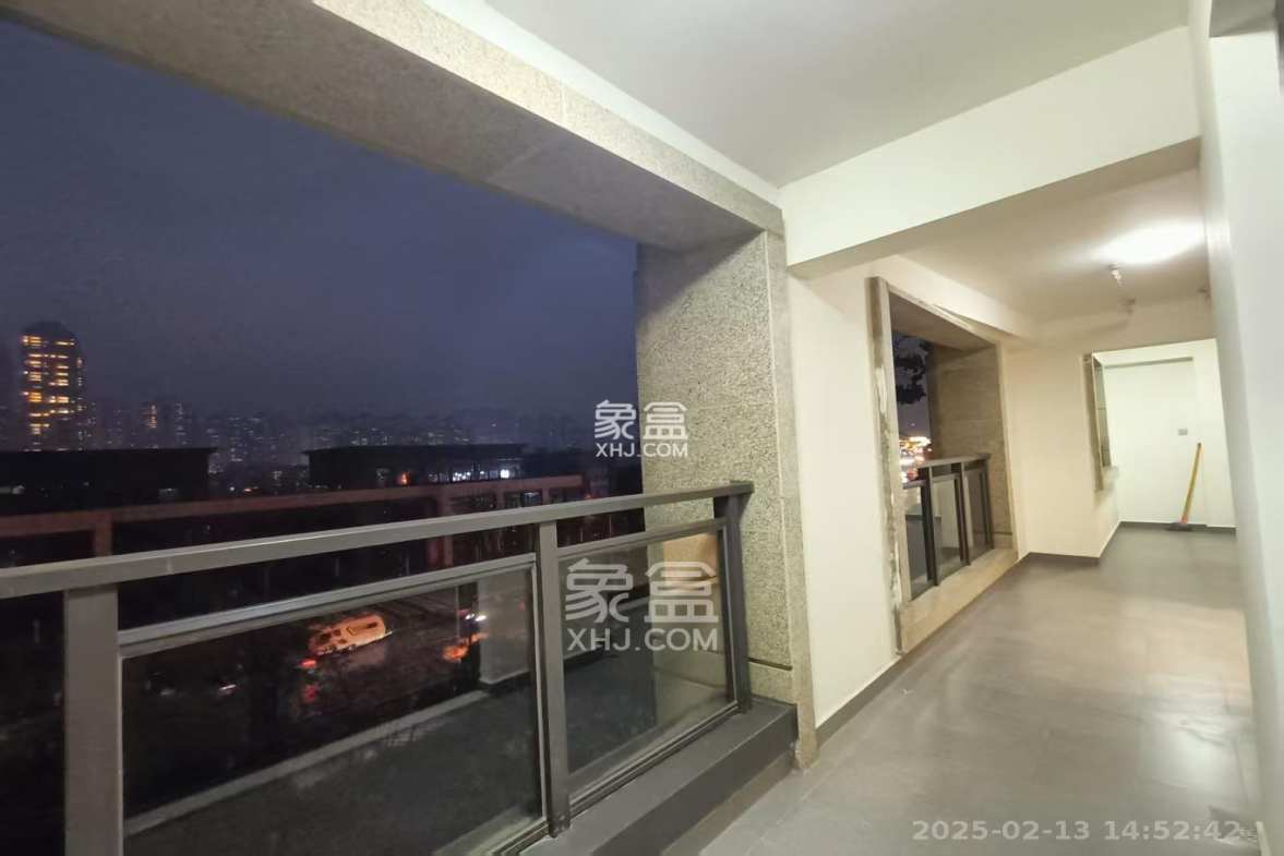 梅溪湖金茂府(金茂广场)(金茂览秀城) 4室2厅3卫 8000.0元/月 梅溪湖金茂府(金茂广场)(金茂览秀城) 4室2厅3卫 8000.0元/月室内图