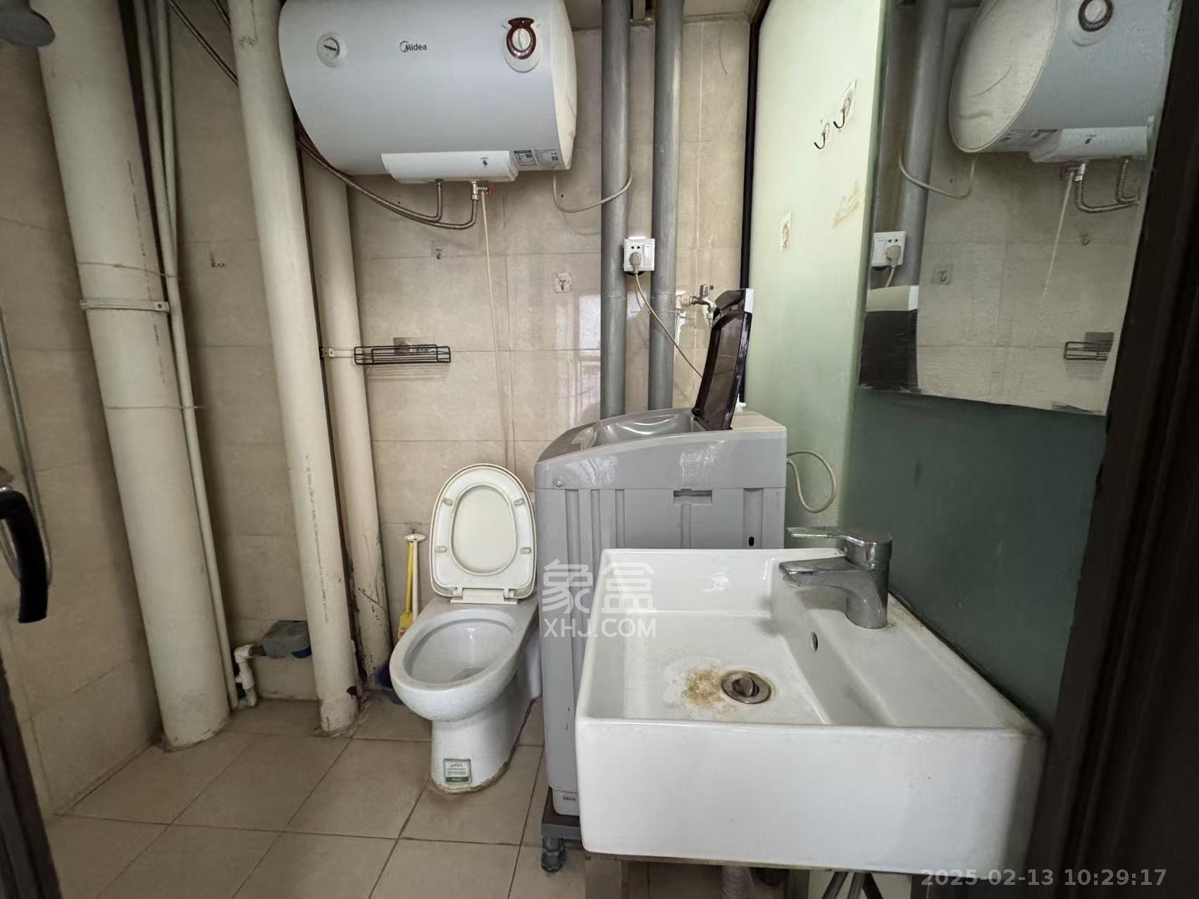 才子佳苑一期/二期 1室1厅1卫 1300.0元/月 才子佳苑一期/二期 1室1厅1卫 1300.0元/月室内图