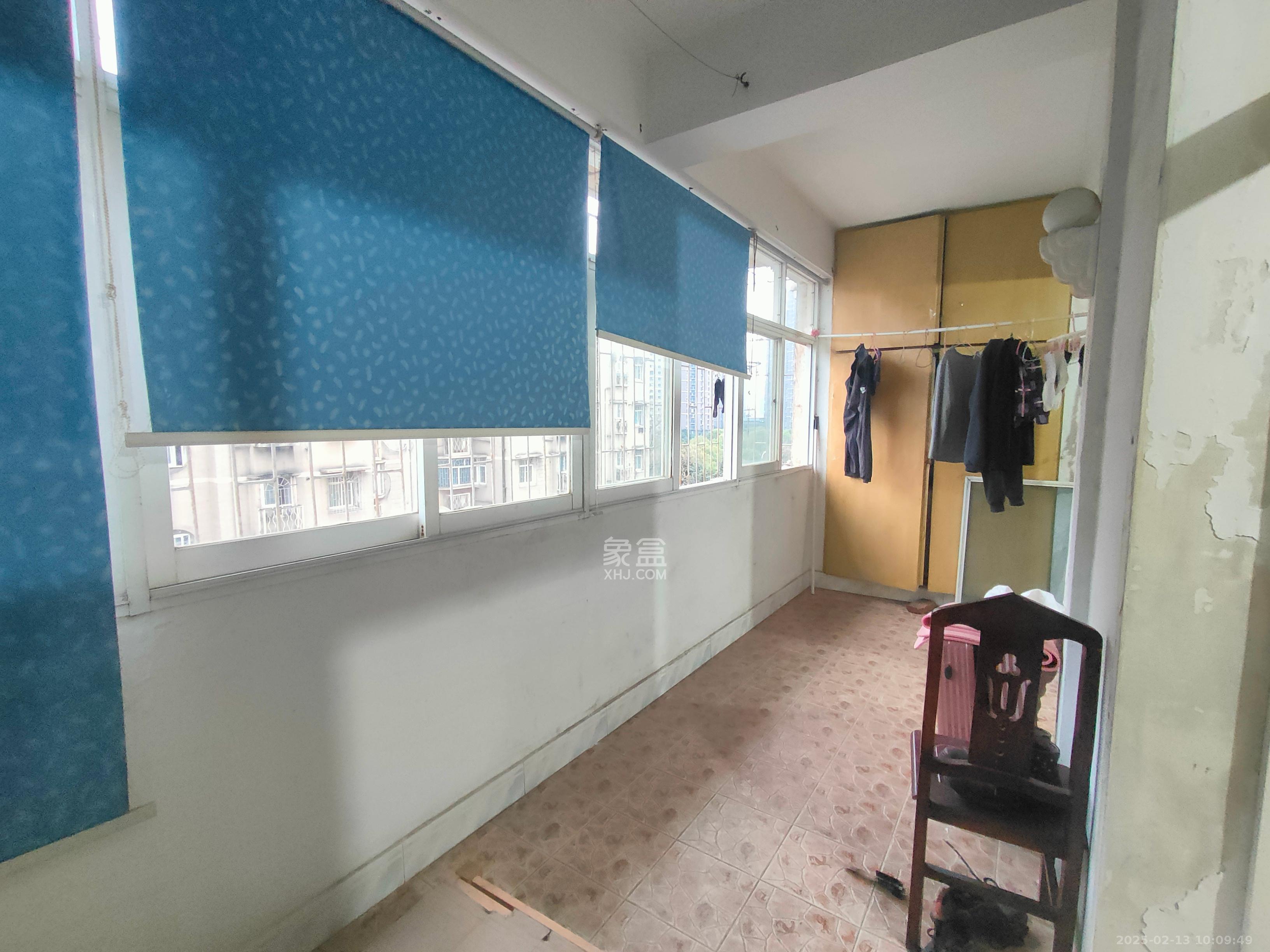 建鑫工行宿舍 3室2厅2卫 900.0元/月 建鑫工行宿舍 3室2厅2卫 900.0元/月室内图