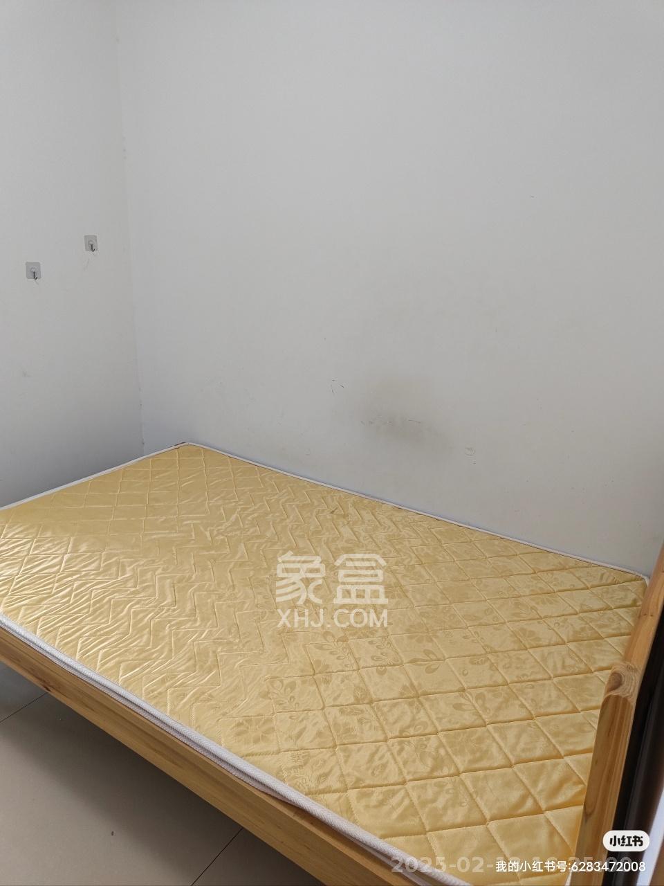 长龙湾  3室2厅2卫   1950.00元/月室内图
