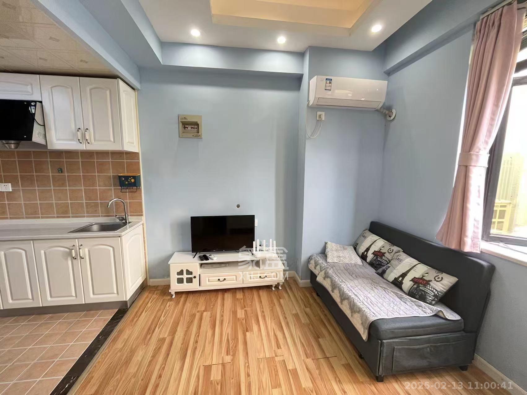 沁园春御院  1室1厅1卫    1300.0元/月 沁园春御院  1室1厅1卫    1300.0元/月