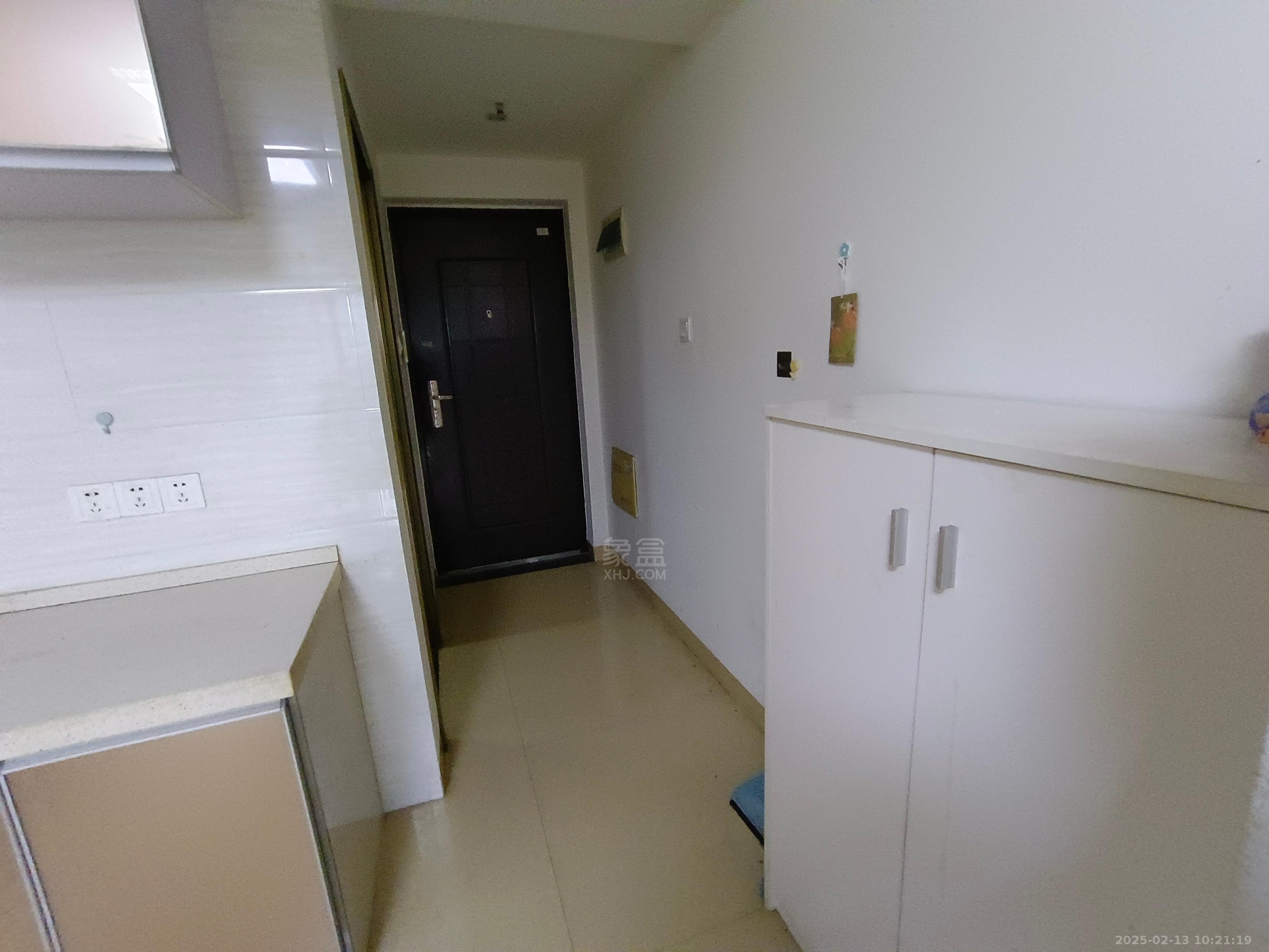 美的城三期  1室1厅1卫   1100.00元/月室内图