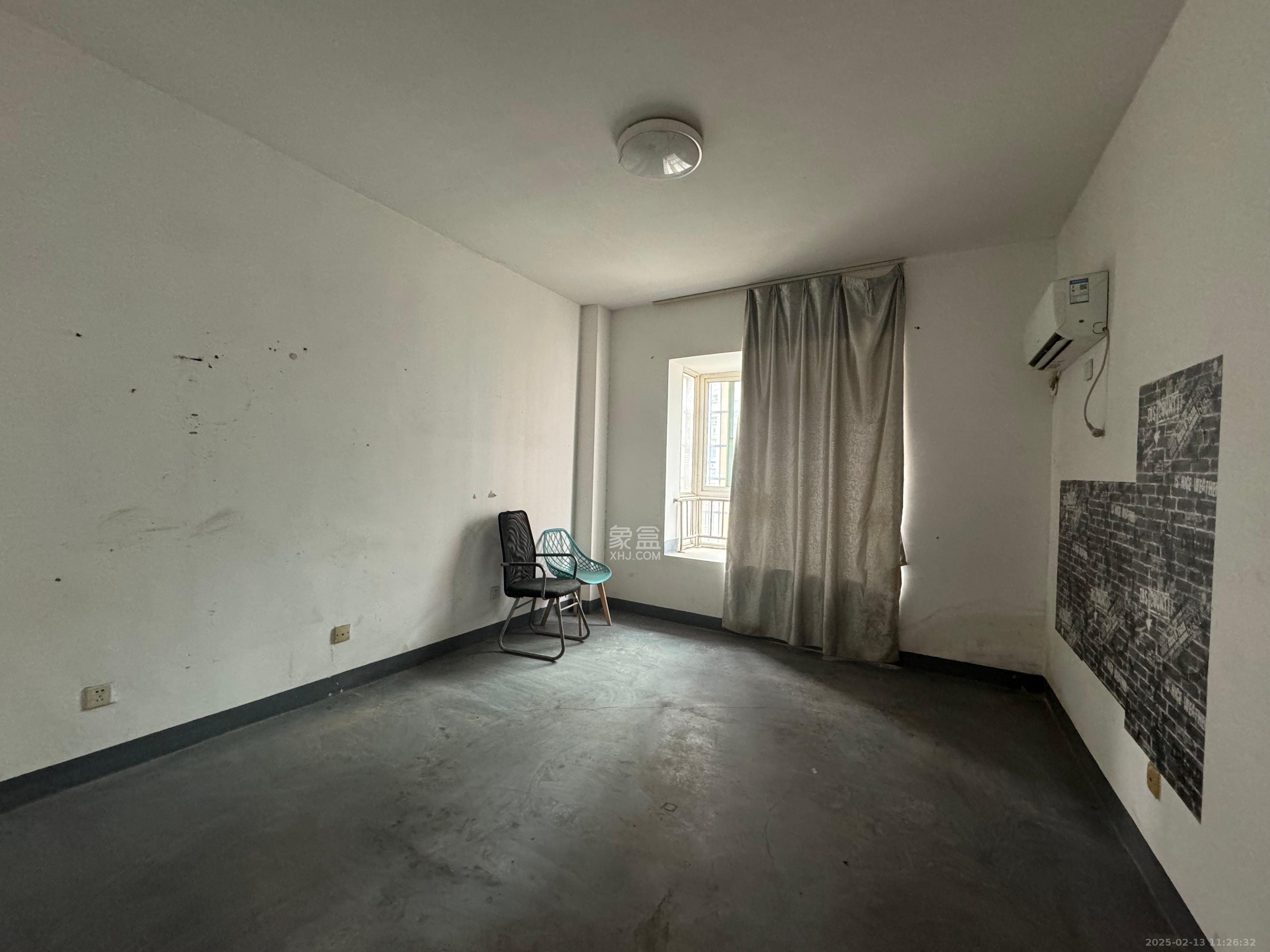 景上鑫苑 4室2厅2卫 1800.0元/月 景上鑫苑 4室2厅2卫 1800.0元/月室内图