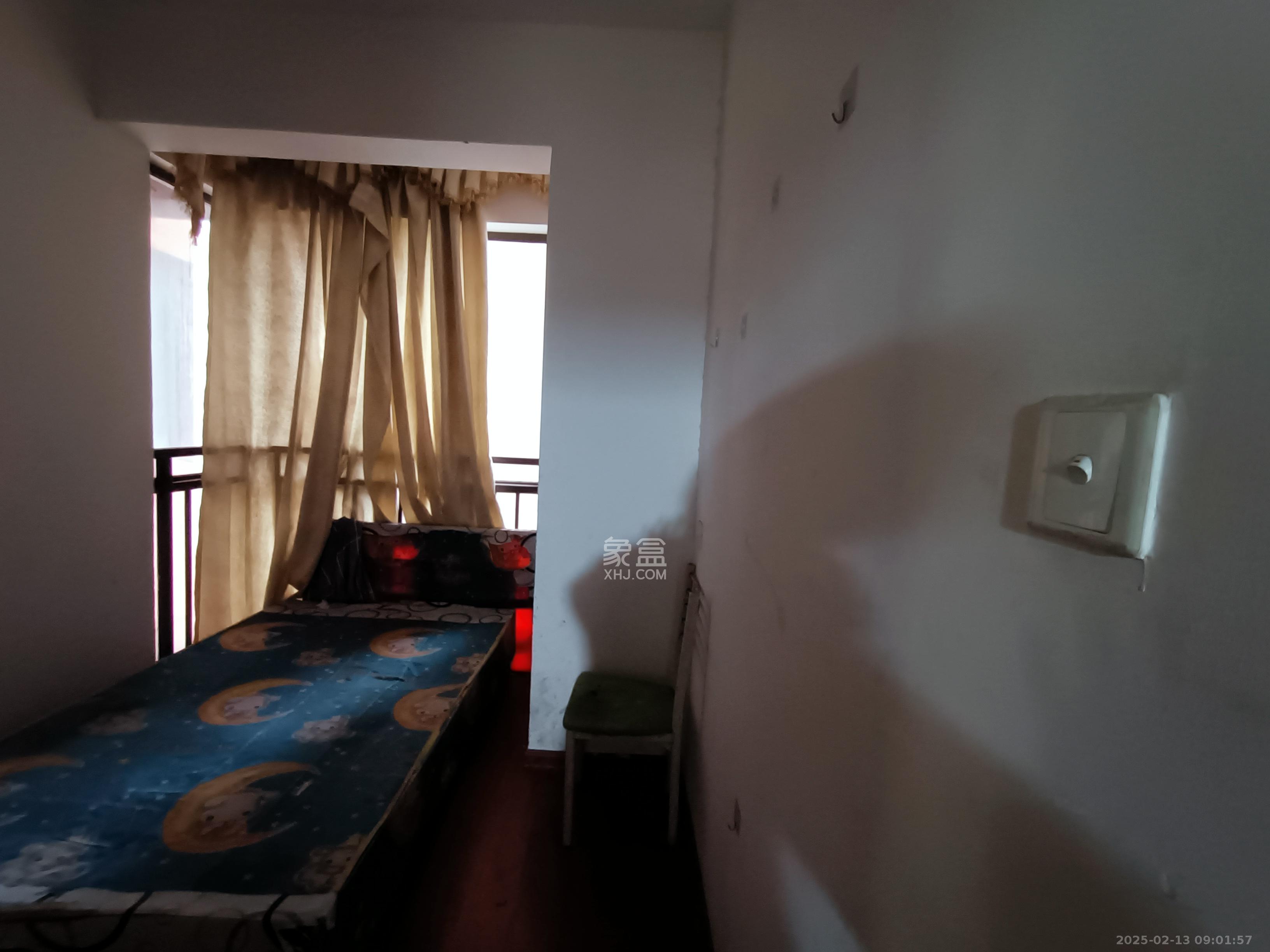 旭辉华庭 3室2厅1卫 1500.0元/月 旭辉华庭 3室2厅1卫 1500.0元/月室内图