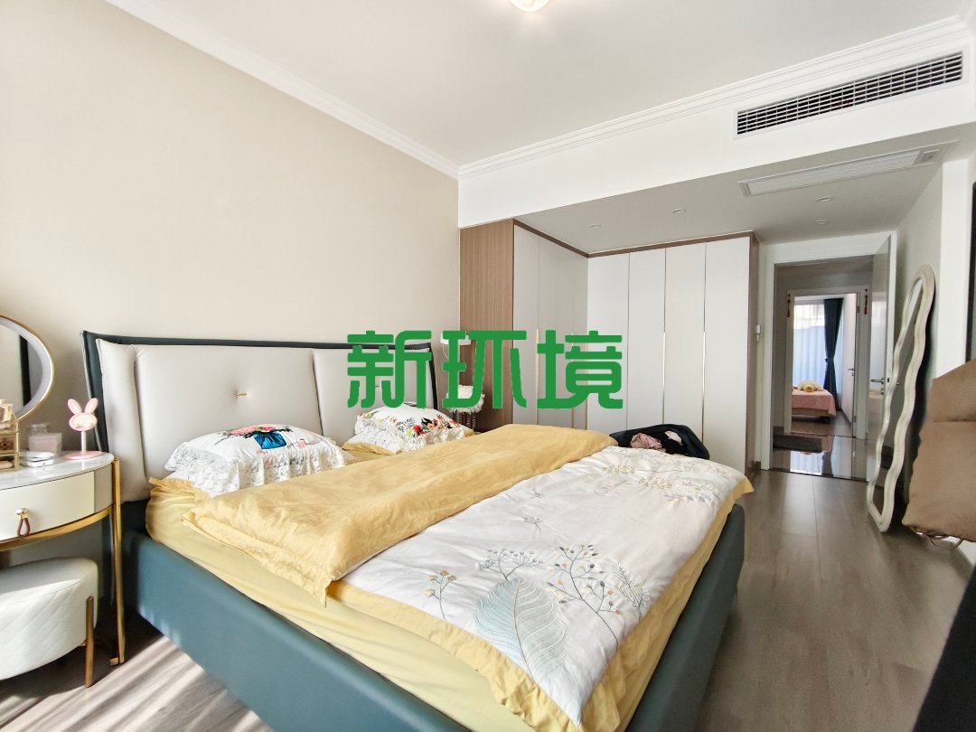 江与城  3室2厅2卫   93.80万客厅