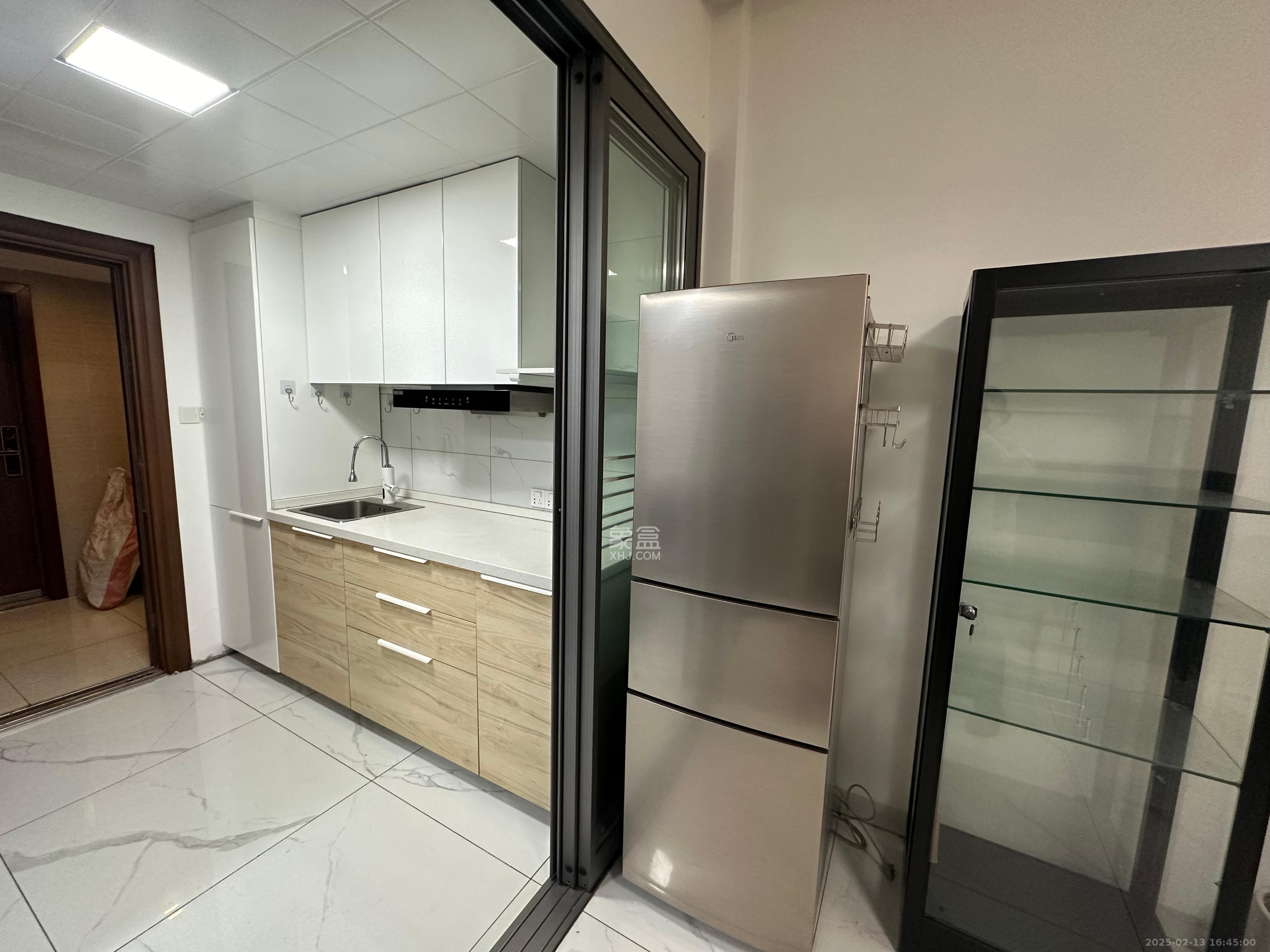 富力十号 1室1厅1卫 2400.0元/月 富力十号 1室1厅1卫 2400.0元/月室内图