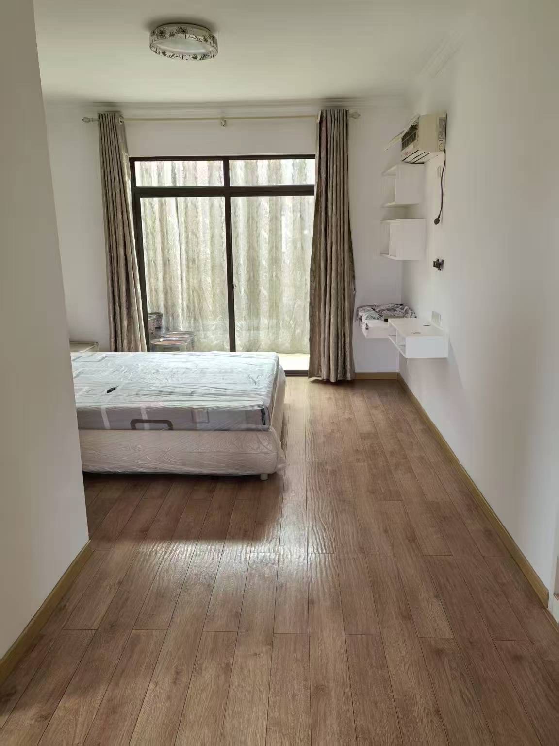 伴山公馆  4室2厅2卫    1500.0元/月 伴山公馆  4室2厅2卫    1500.0元/月室内图