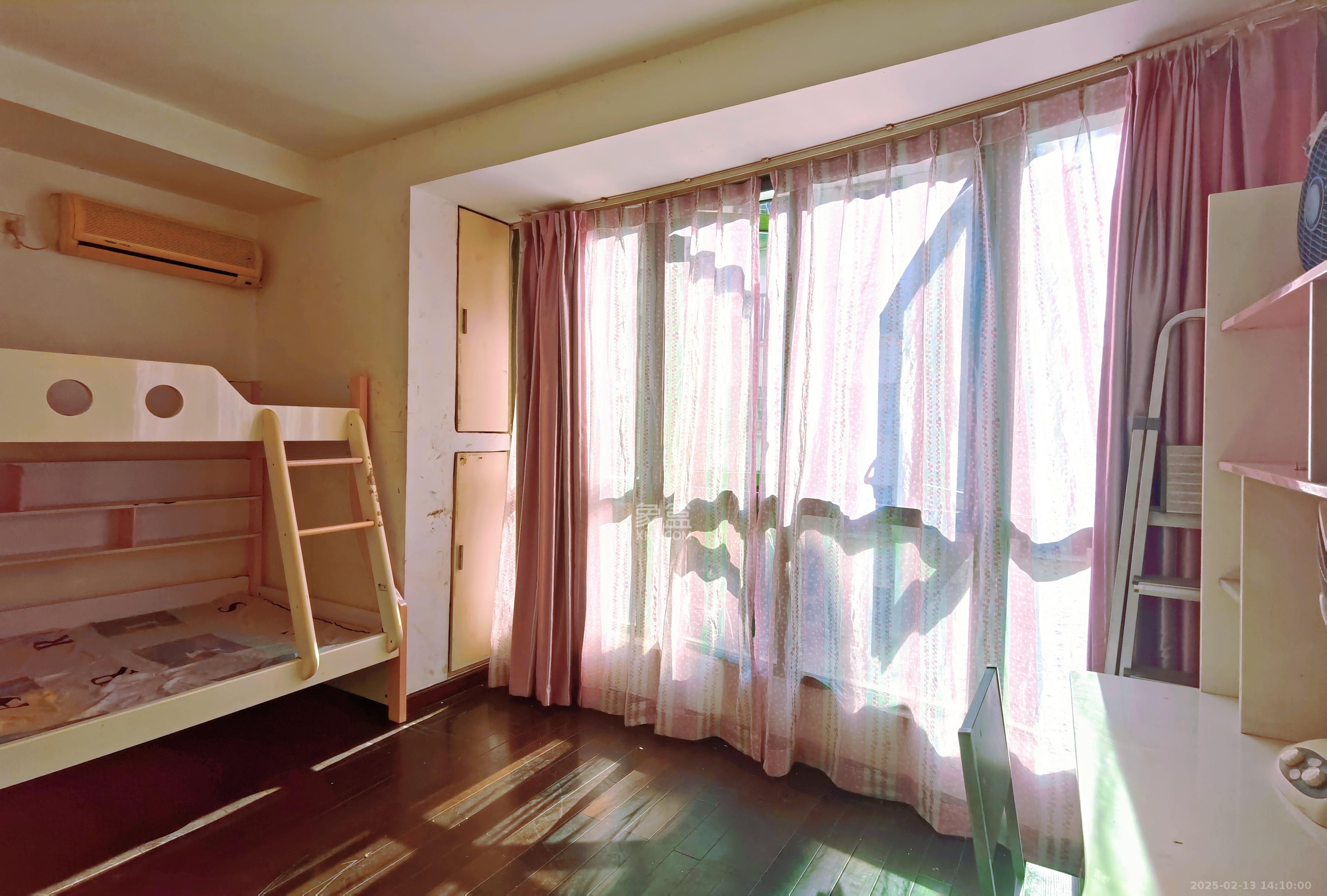 芙蓉苑  3室1厅1卫   2500.00元/月室内图
