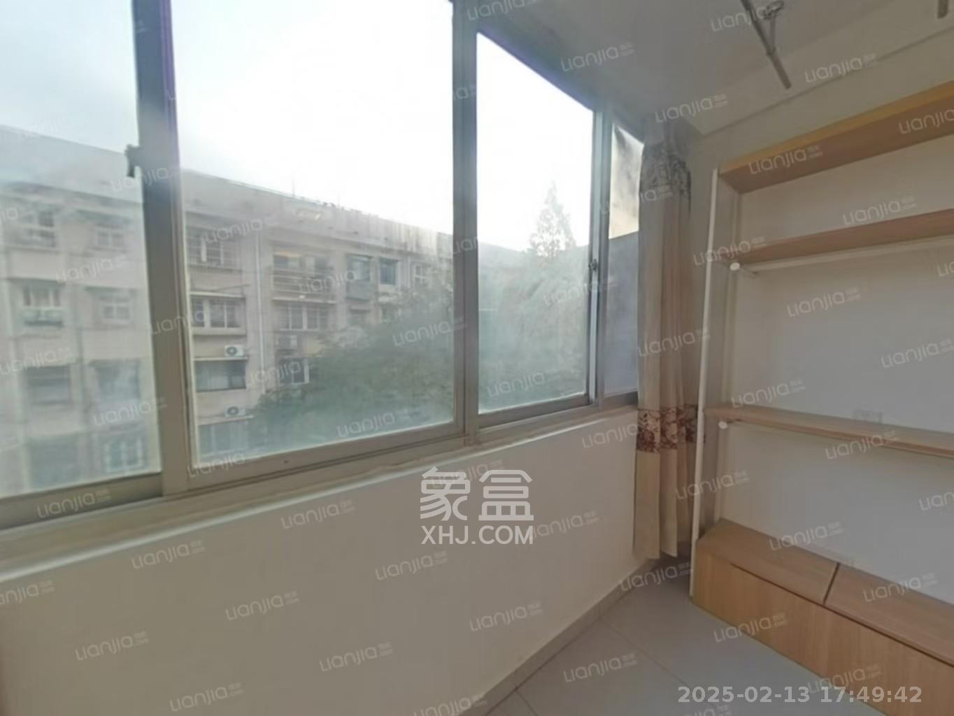 时代星座  1室1厅1卫   1400.00元/月室内图