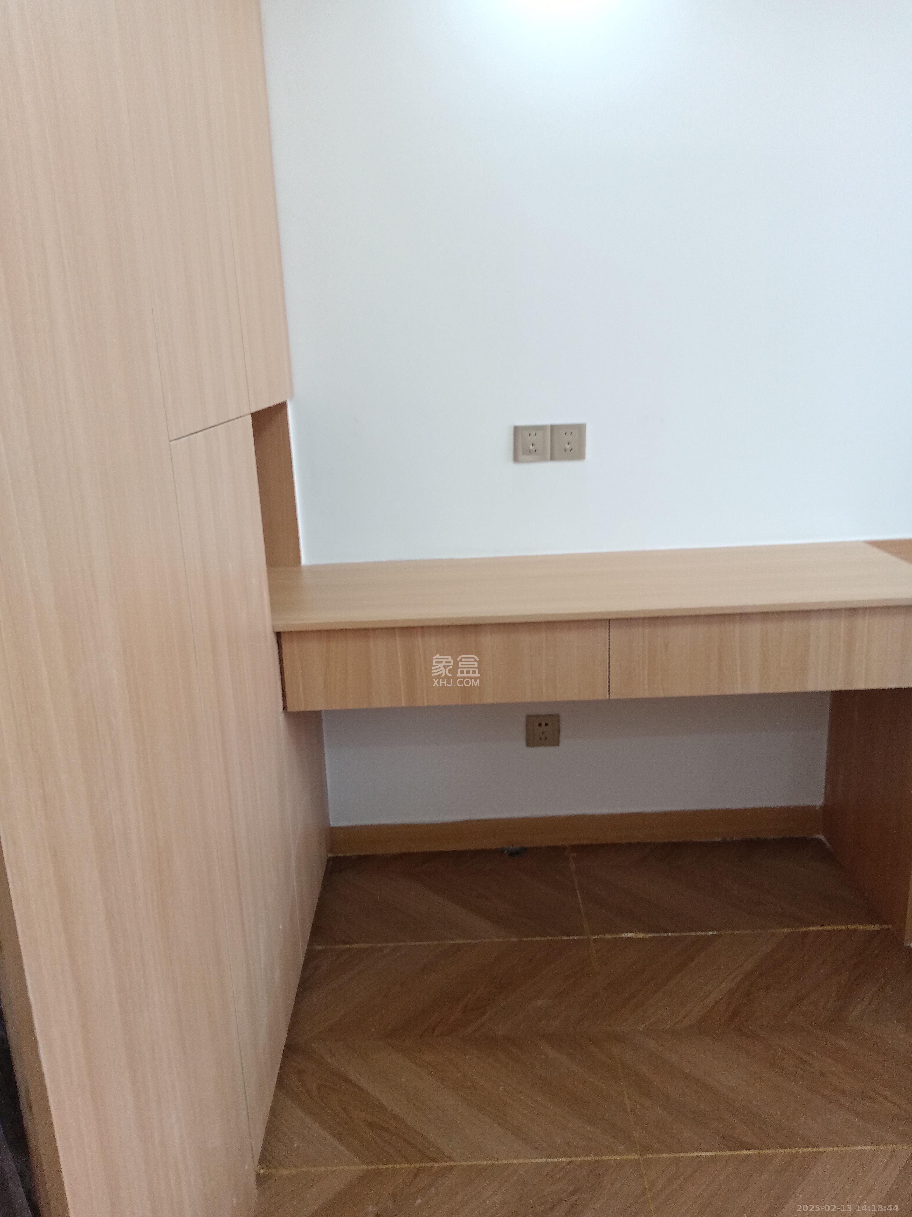 中海珑悦府 1室1厅1卫 1400.0元/月 中海珑悦府 1室1厅1卫 1400.0元/月室内图