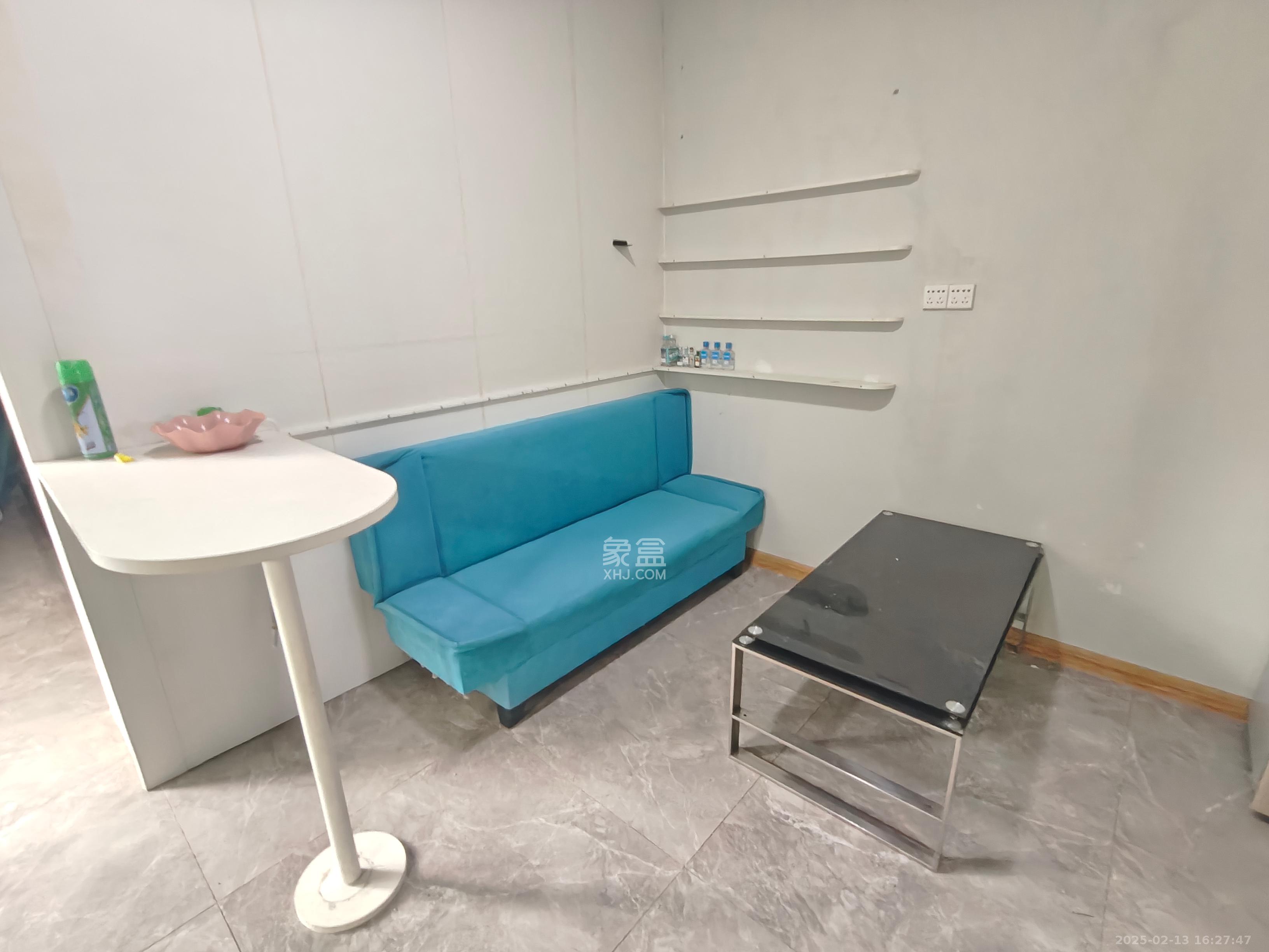 盛景谷山里 1室0厅0卫 1300.0元/月 盛景谷山里 1室0厅0卫 1300.0元/月室内图